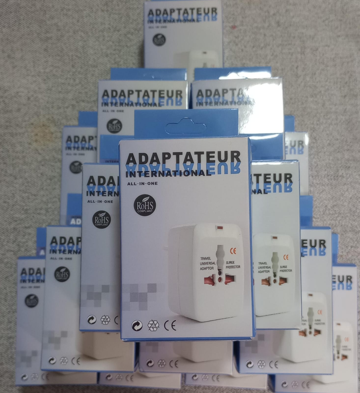 Adaptador internacional enchufe viajero