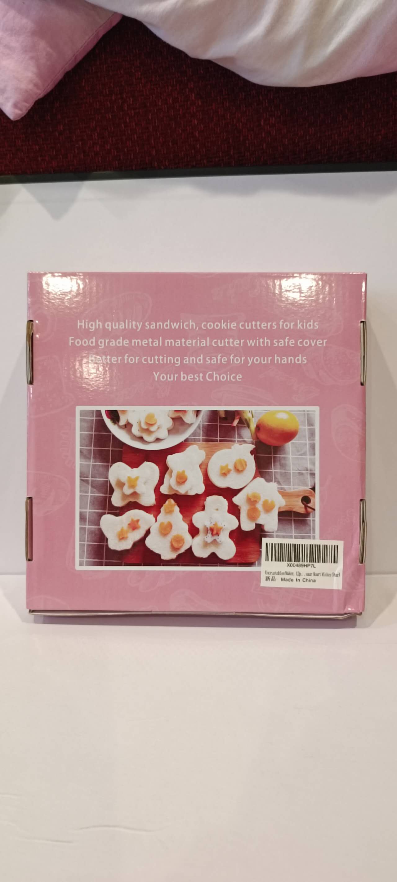 Sandwich and Cookie Cutter Set **BRAND NEW**