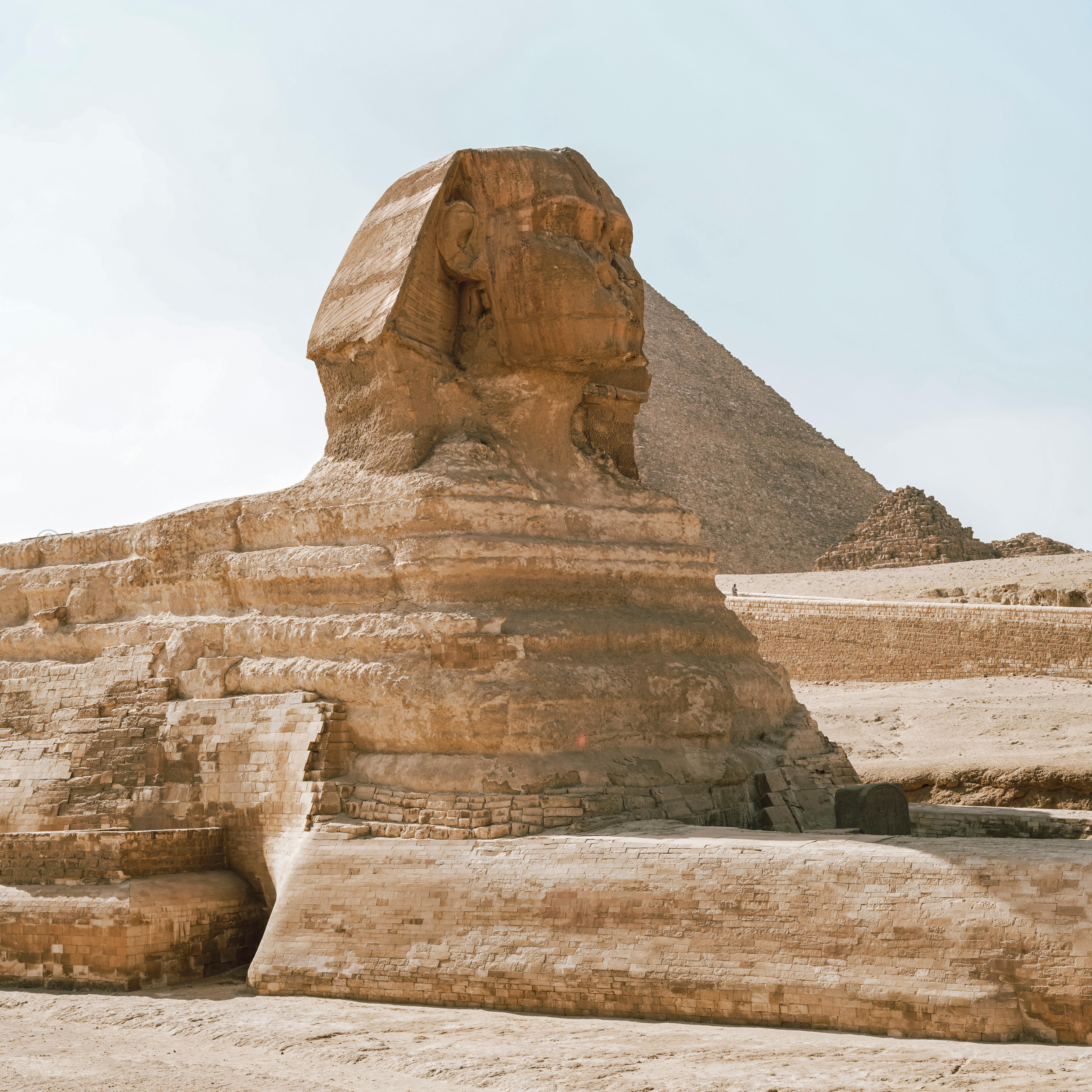 Pyramids of Giza and Sphinx Guided Tour