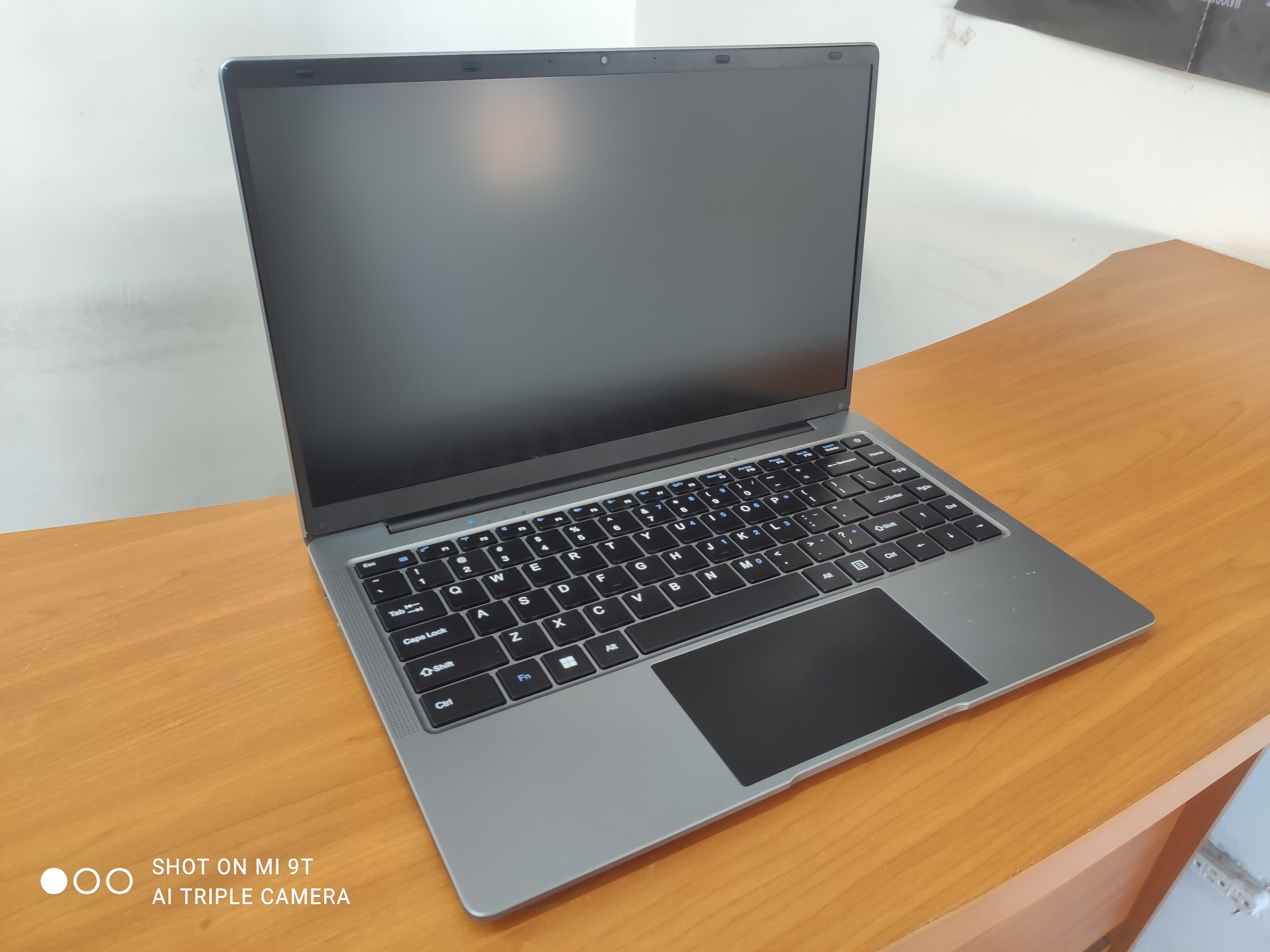 Portátil ultradelgado