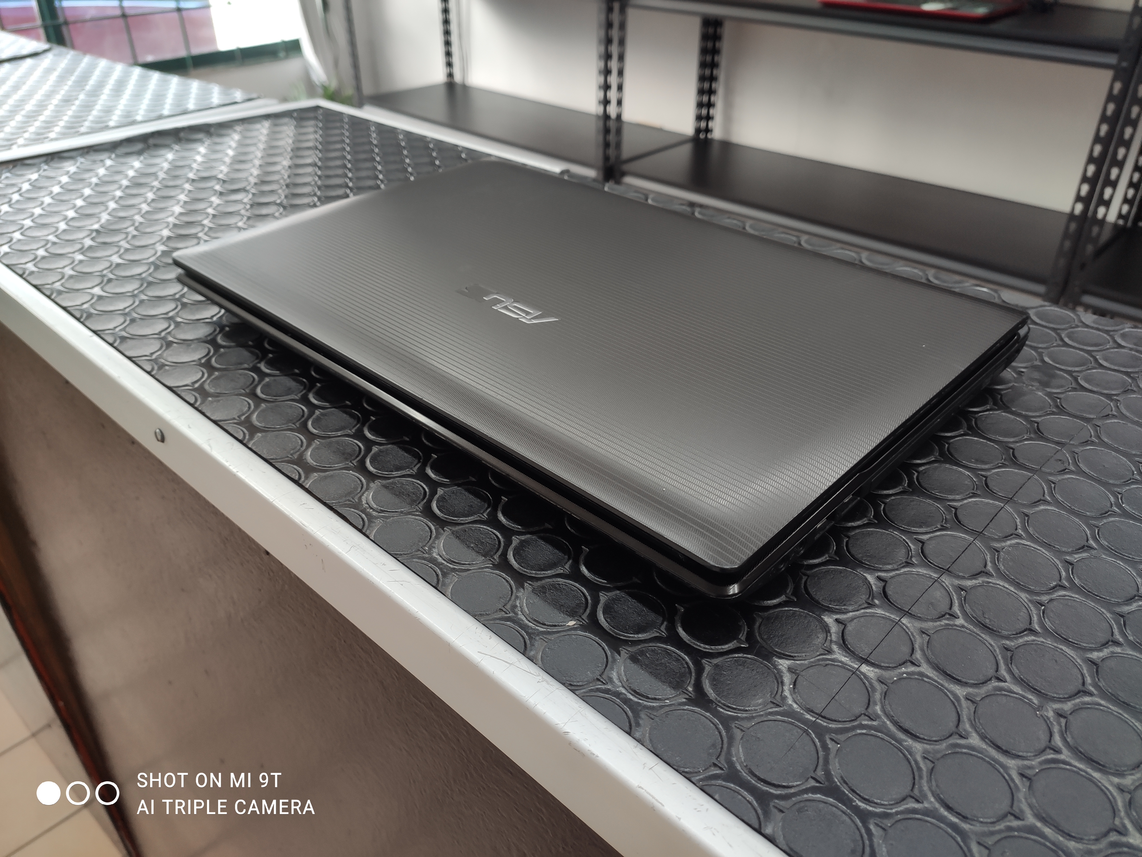 Laptop ASUS