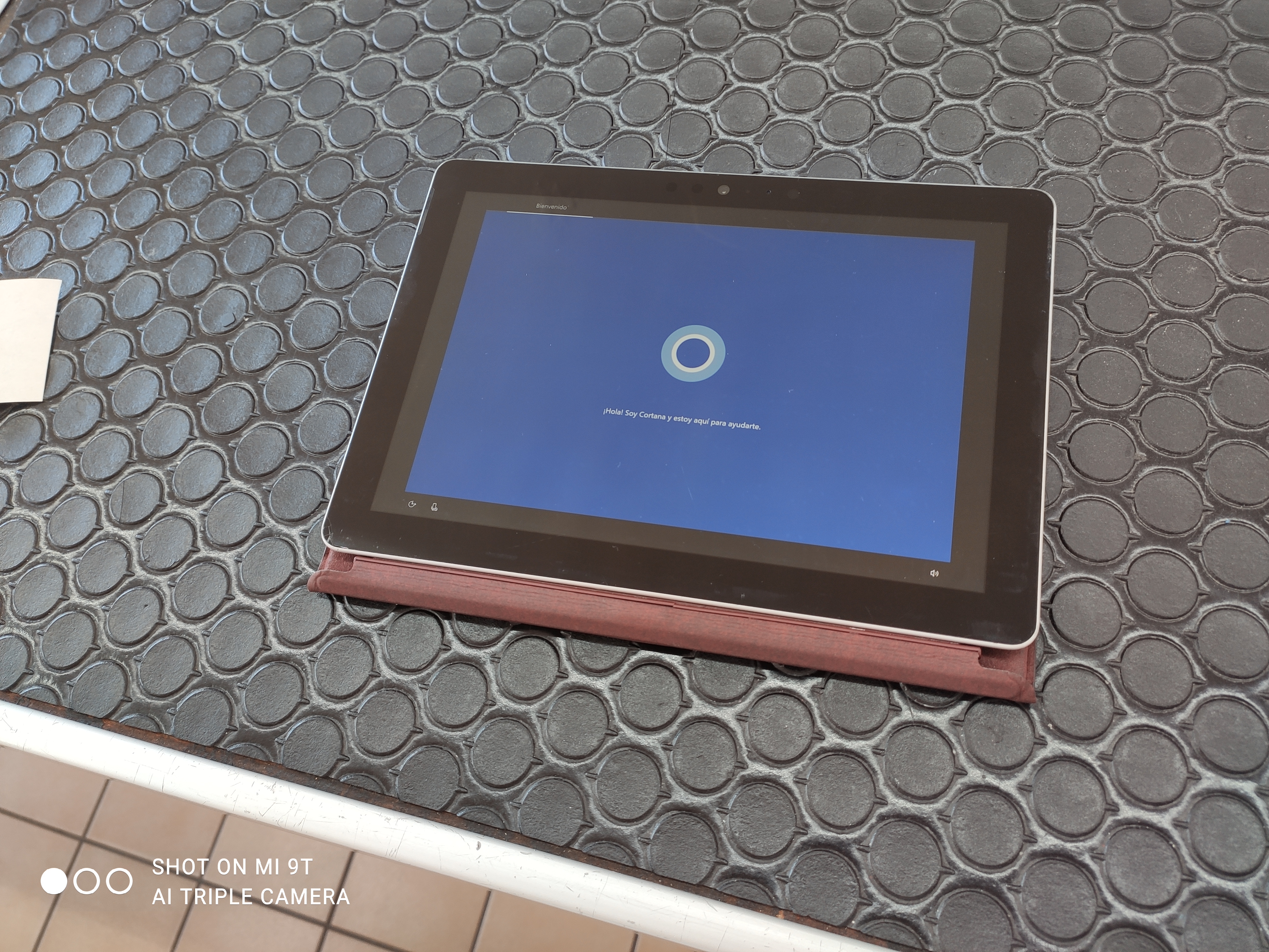Microsoft Surface Go
