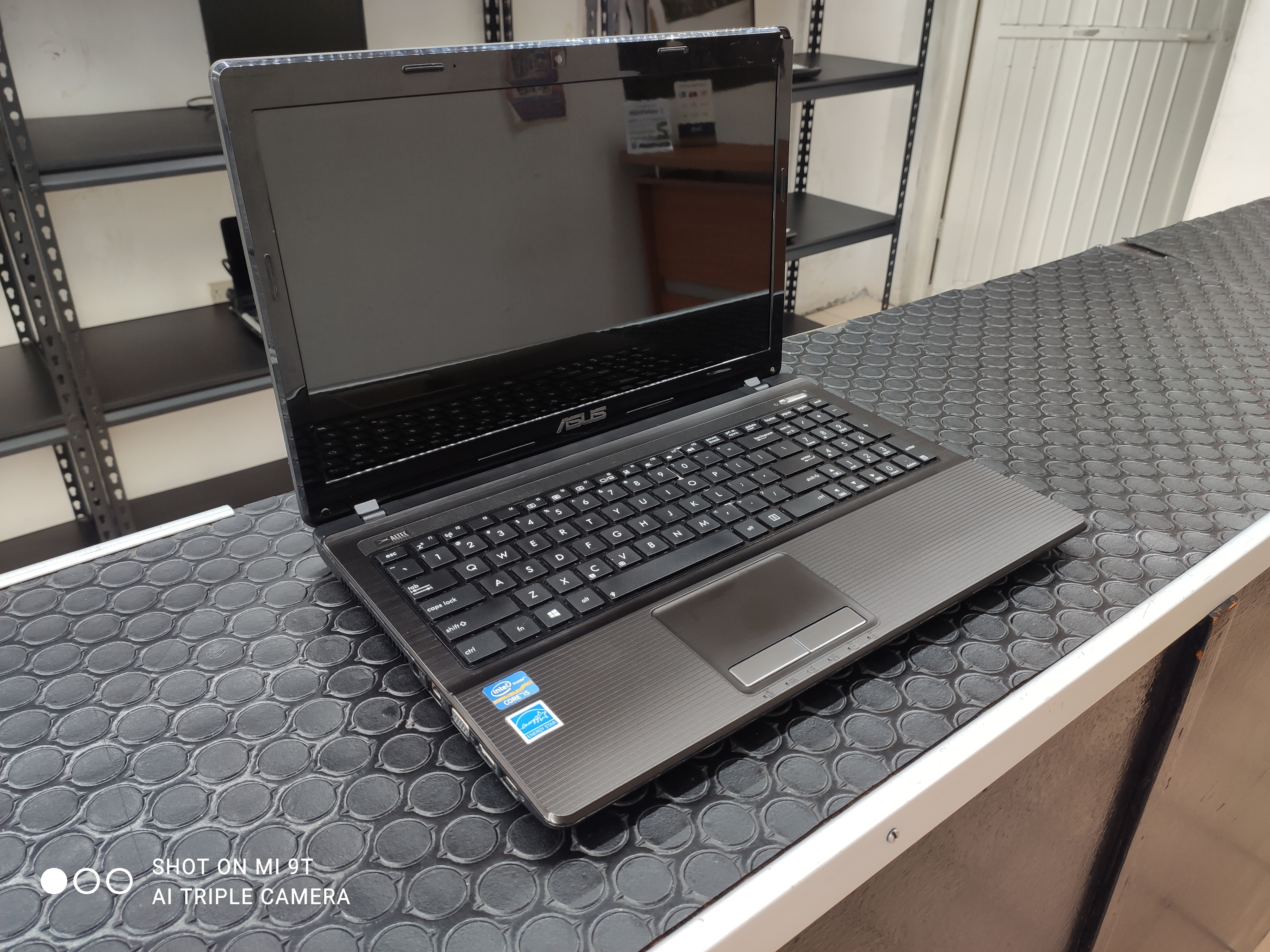 Laptop ASUS