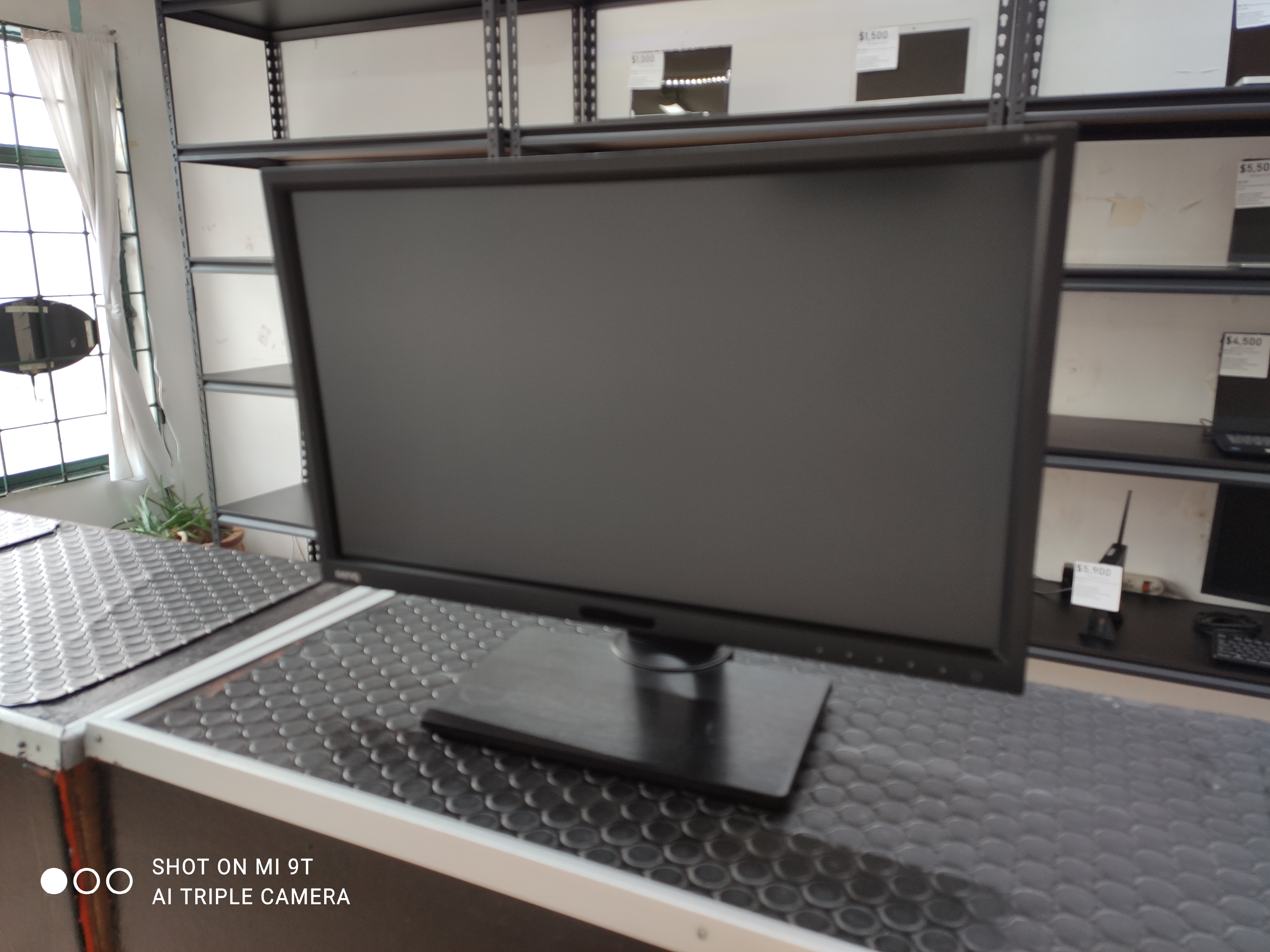 Monitor LED de 24 pulgadas