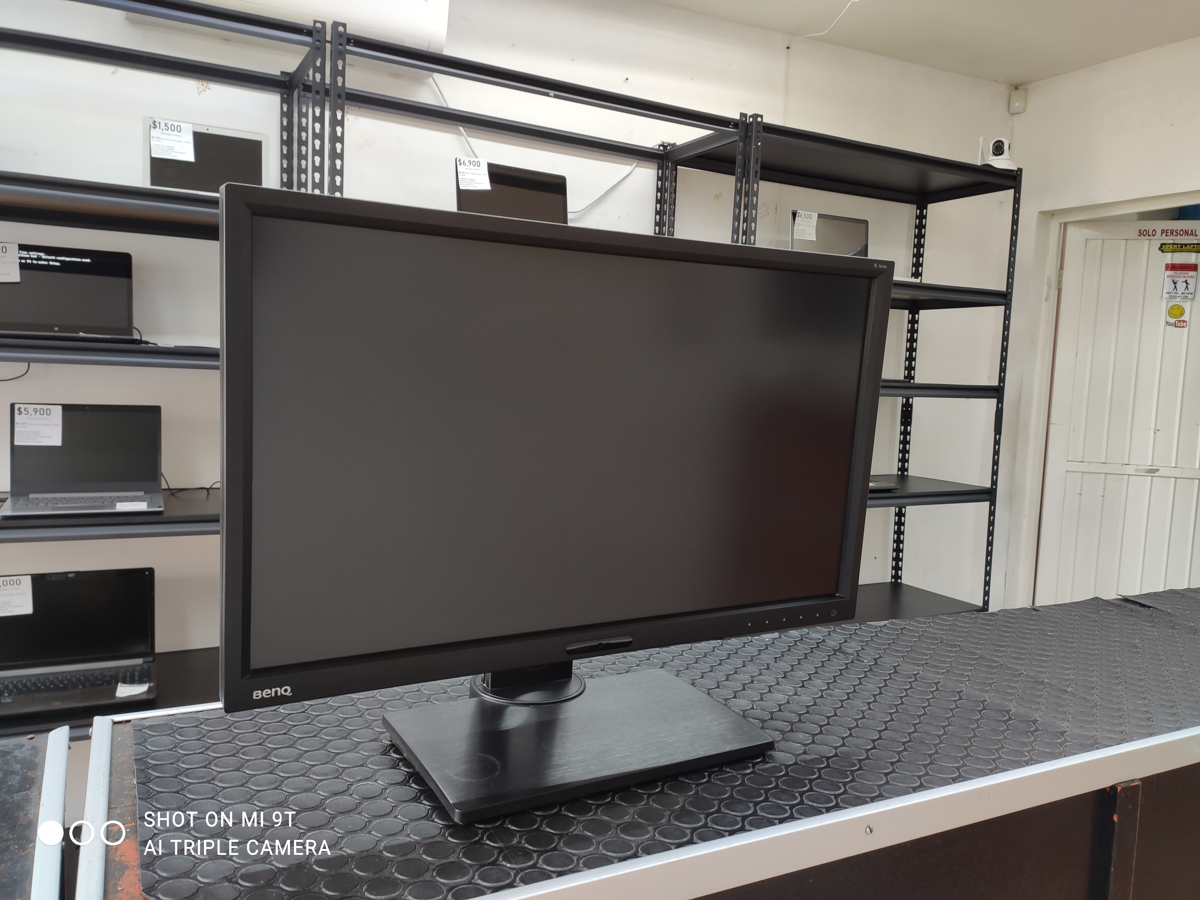 Monitor LED de 24 pulgadas