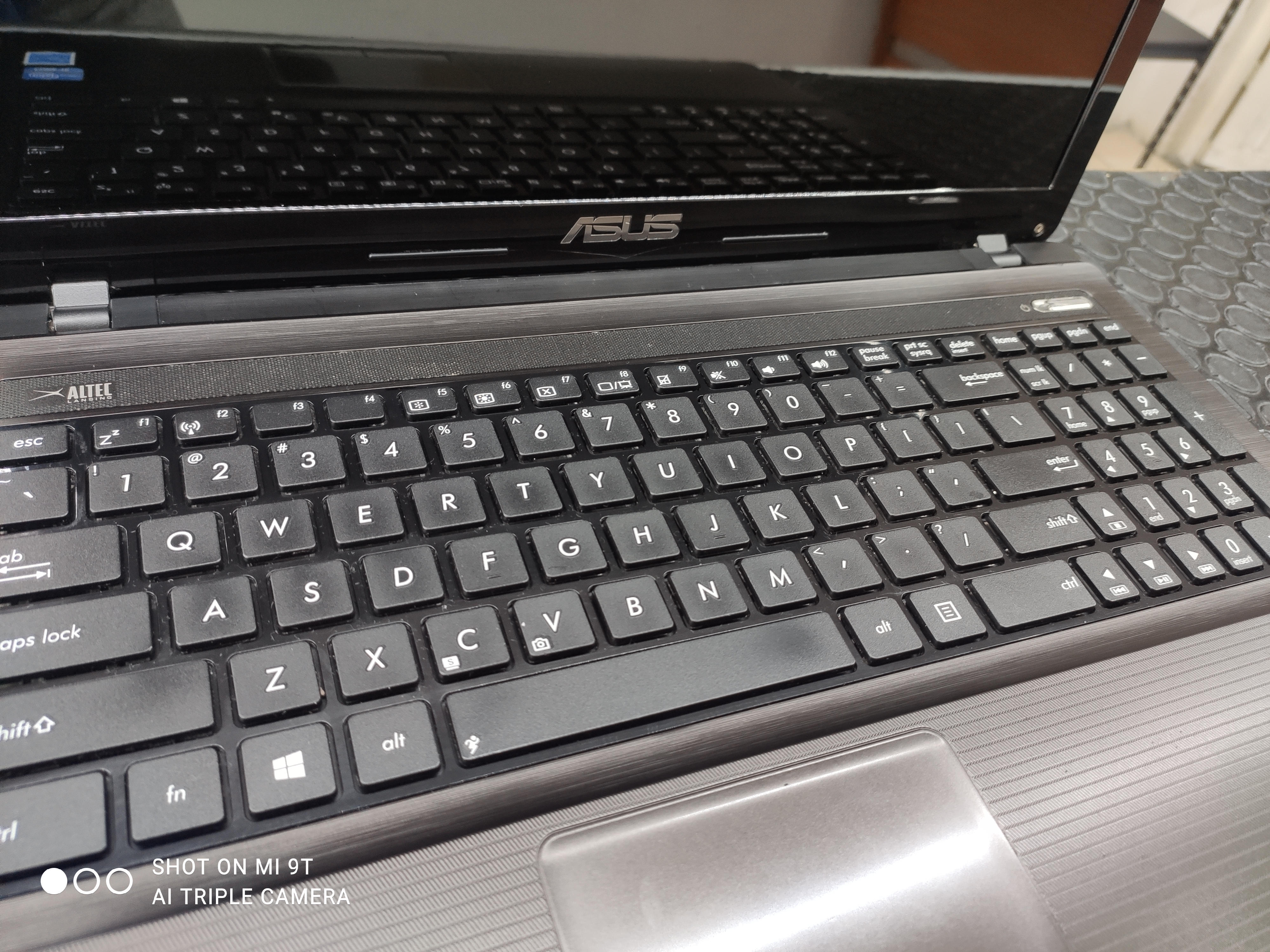 Laptop ASUS