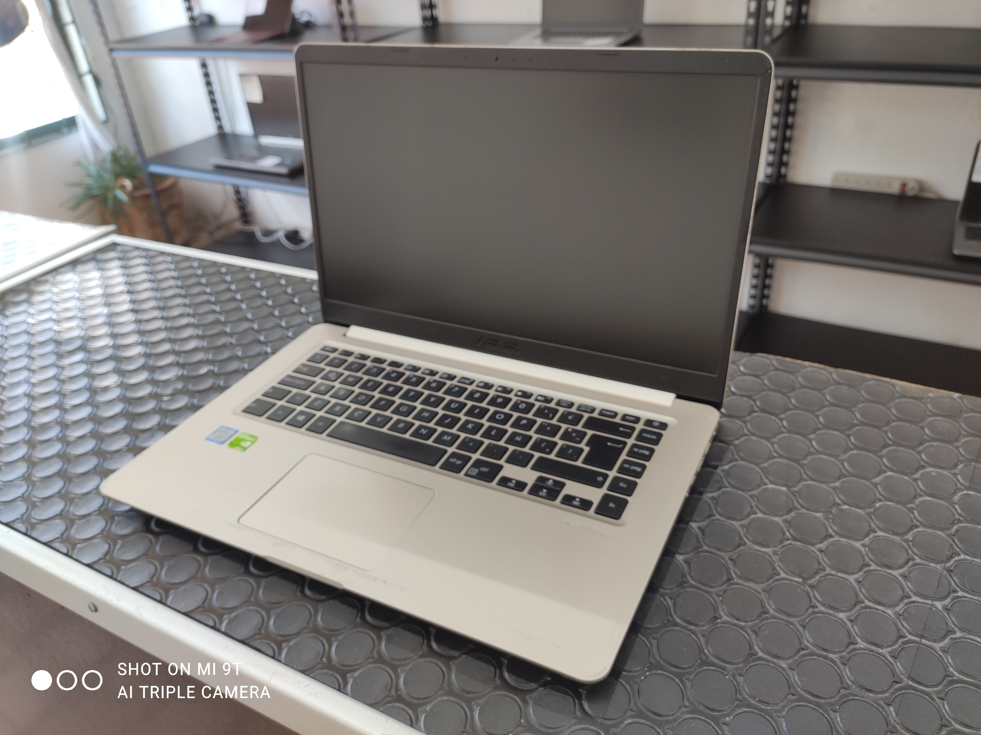 Laptop ASUS