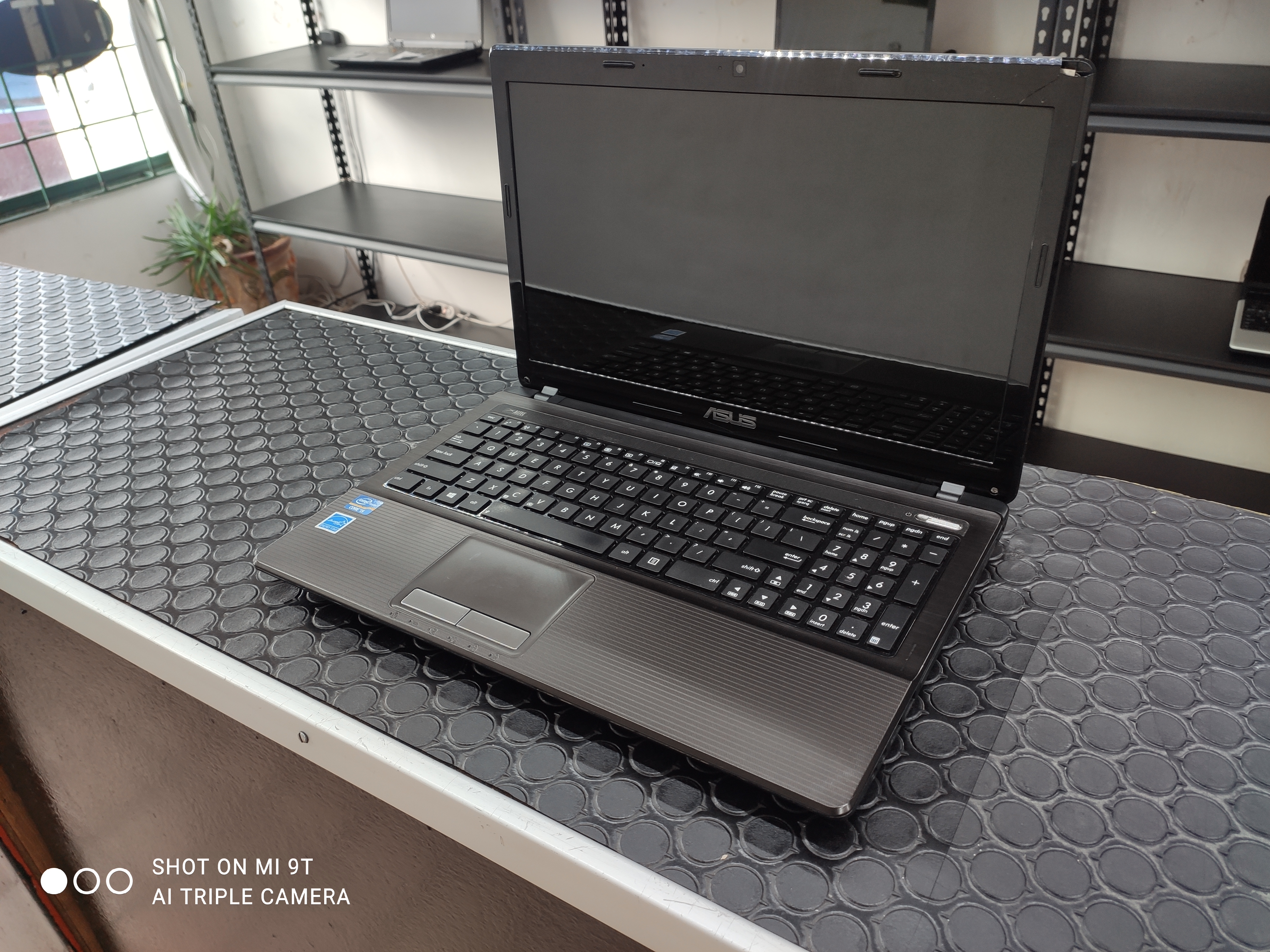 Laptop ASUS