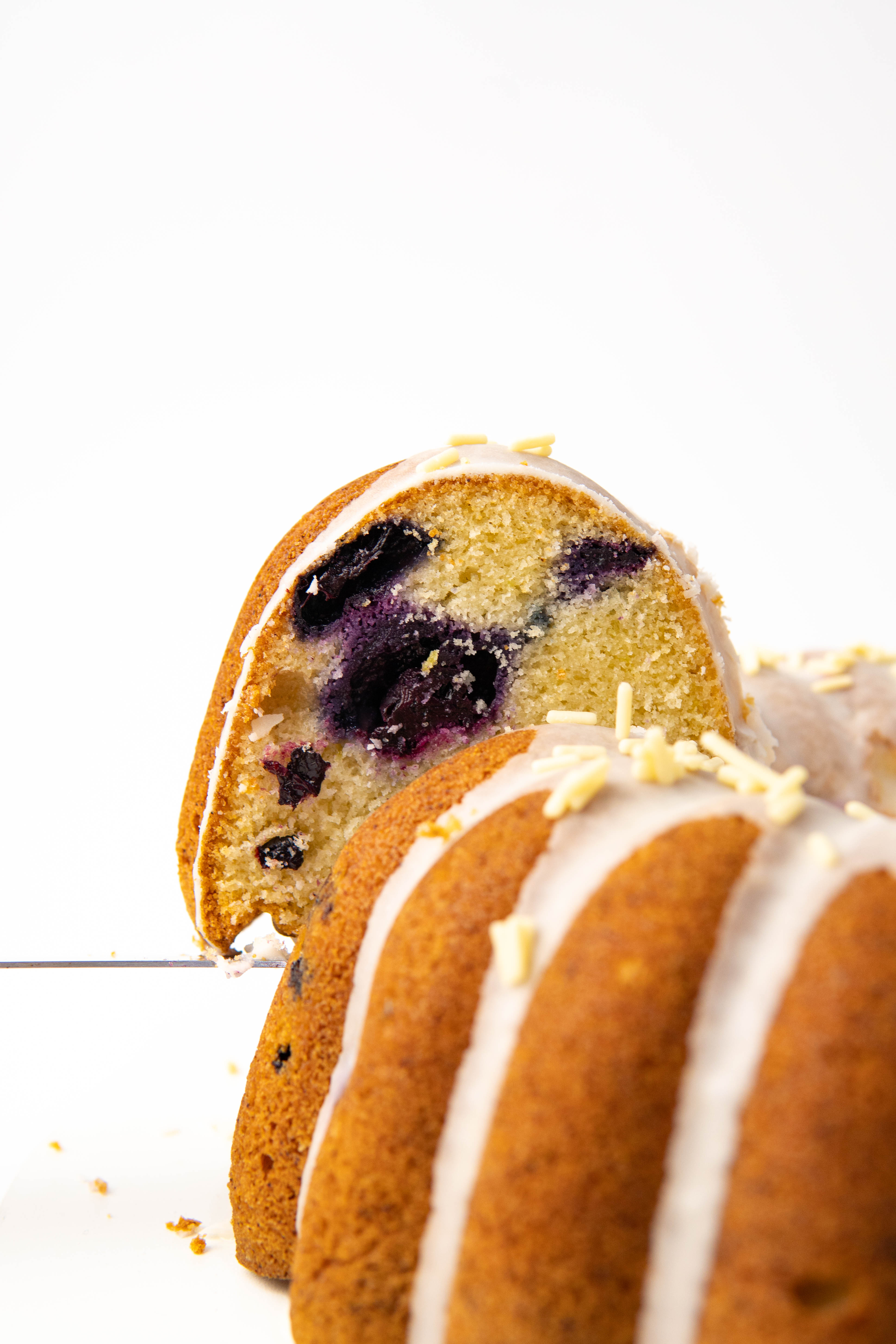 Bolo Afetivo de Limão com Mirtilo