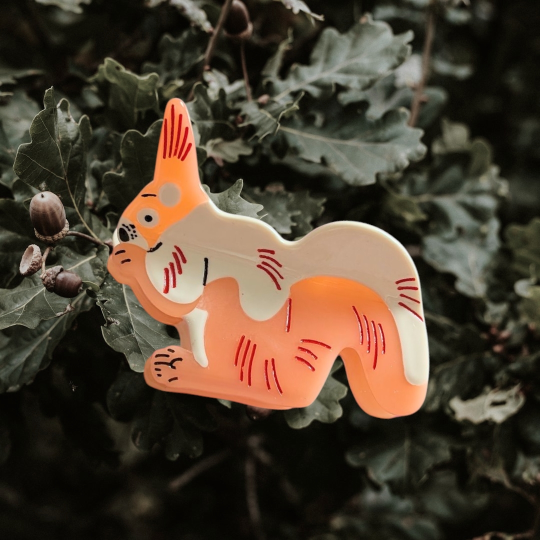 Squirrel Medium Hair Claw Clip