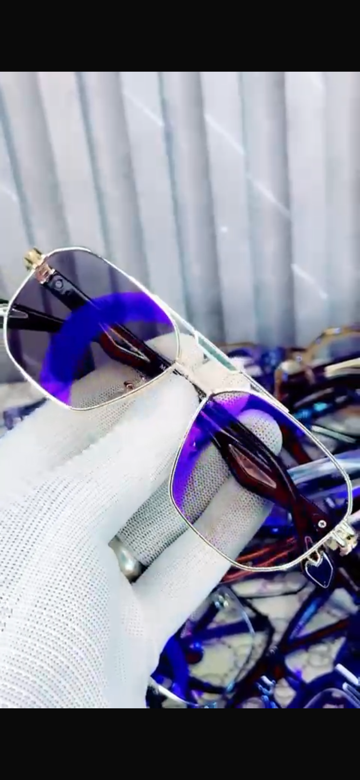 Lunettes de soleil modernes