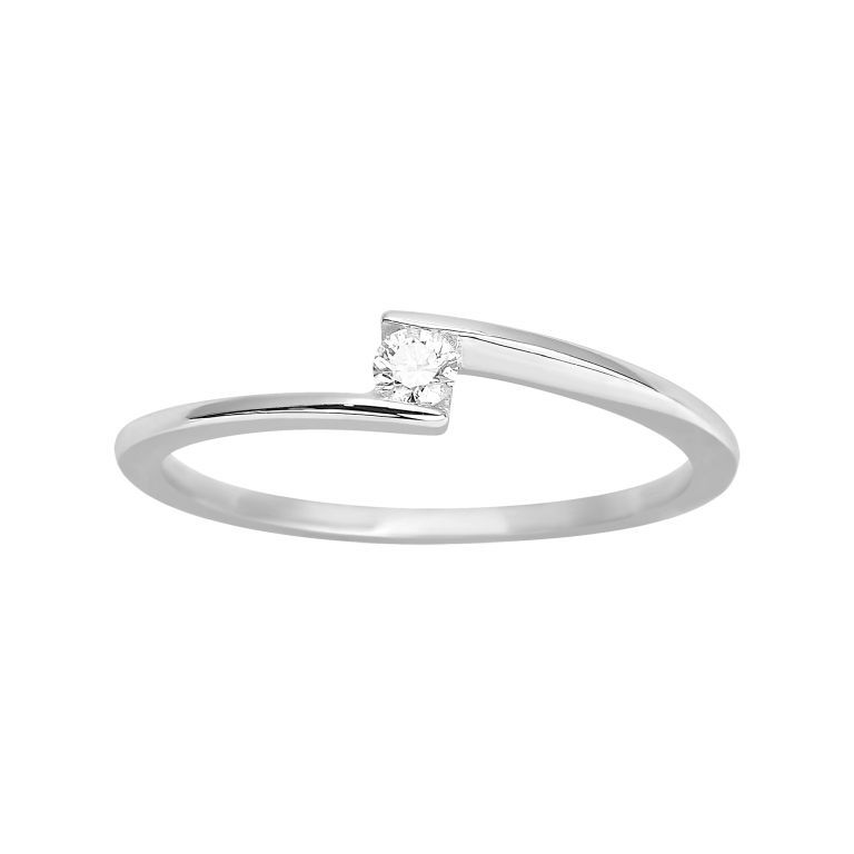 Anillo de plata con diamante