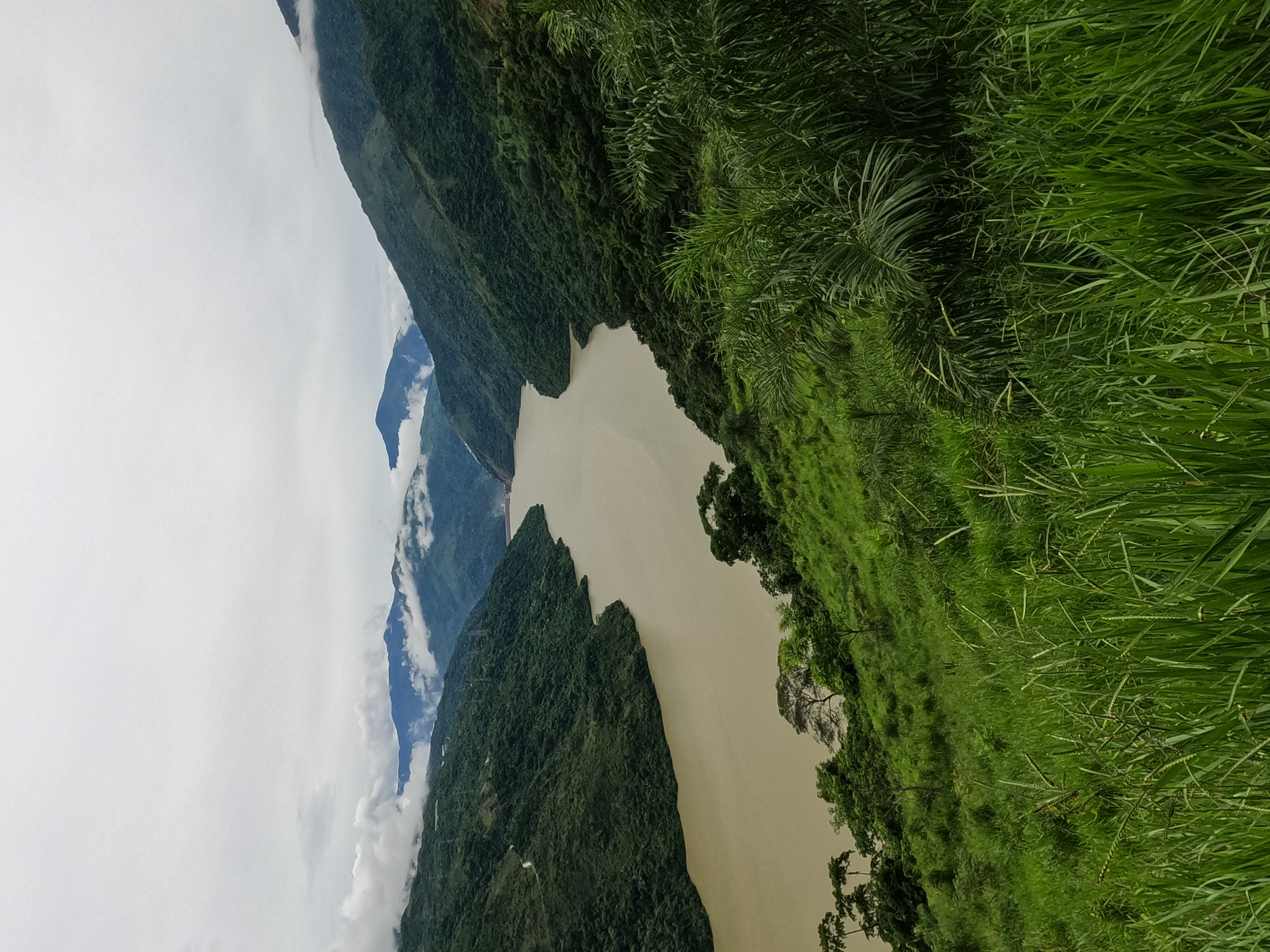 Río Cauca Represa de Ituango Antioquia Hidro Ituango