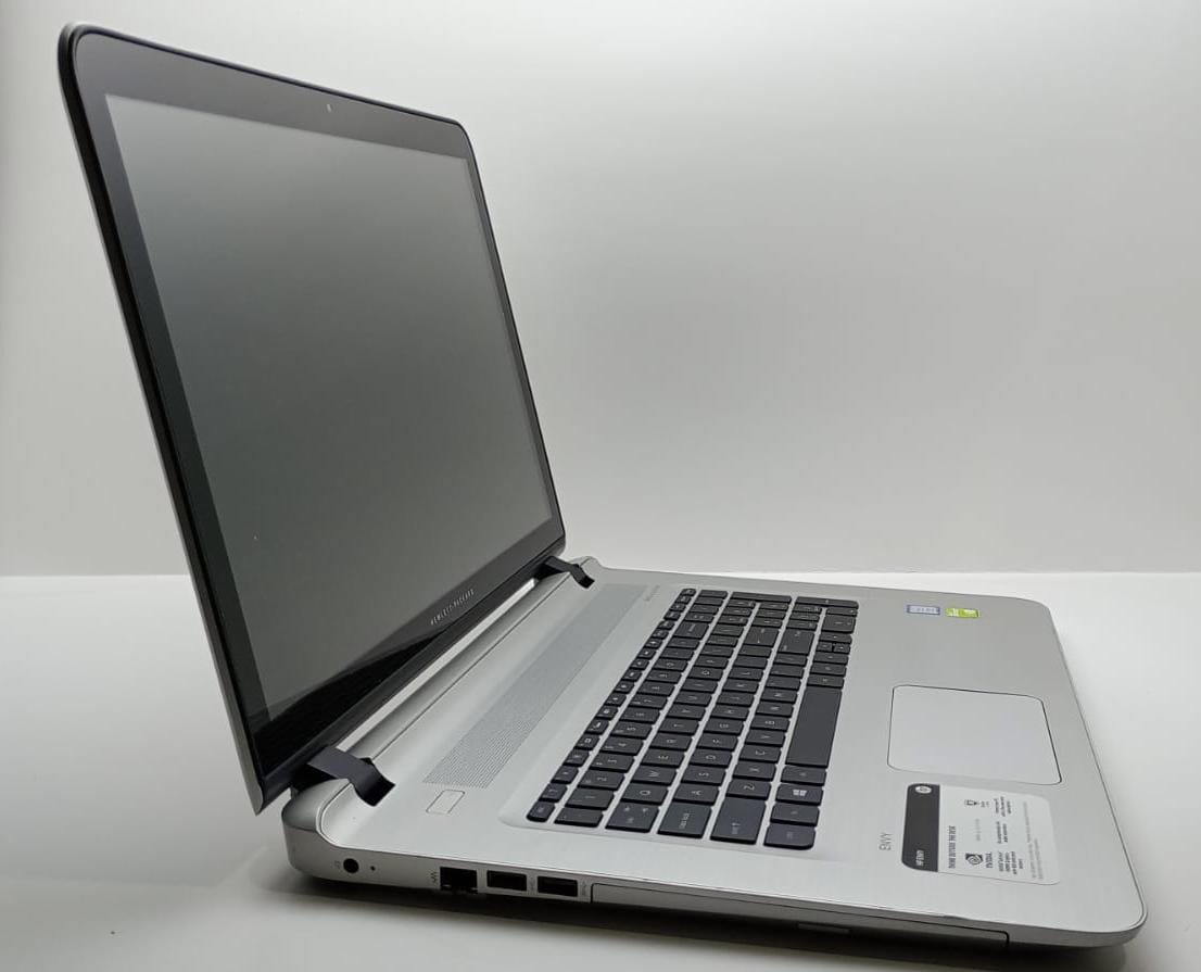  HP Envy 17-S1