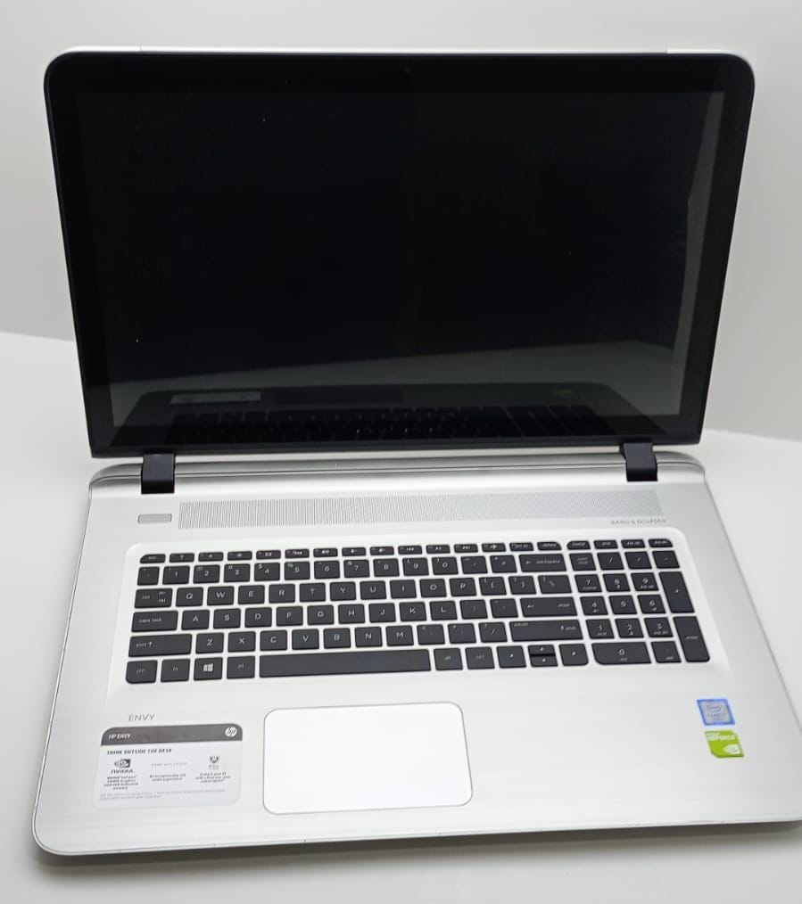  HP Envy 17-S1
