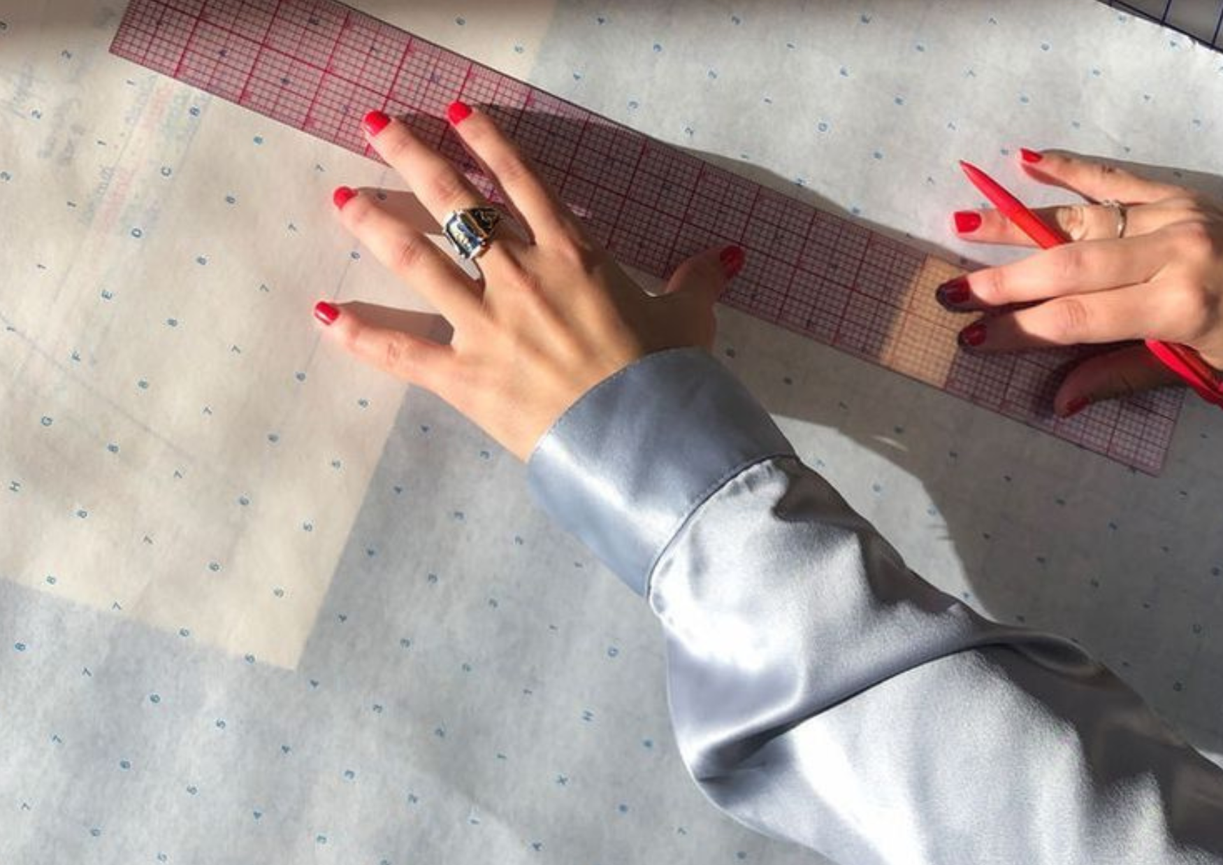 Clase Personalizada de Patronaje (Sesión 1 a 1 por Hora)