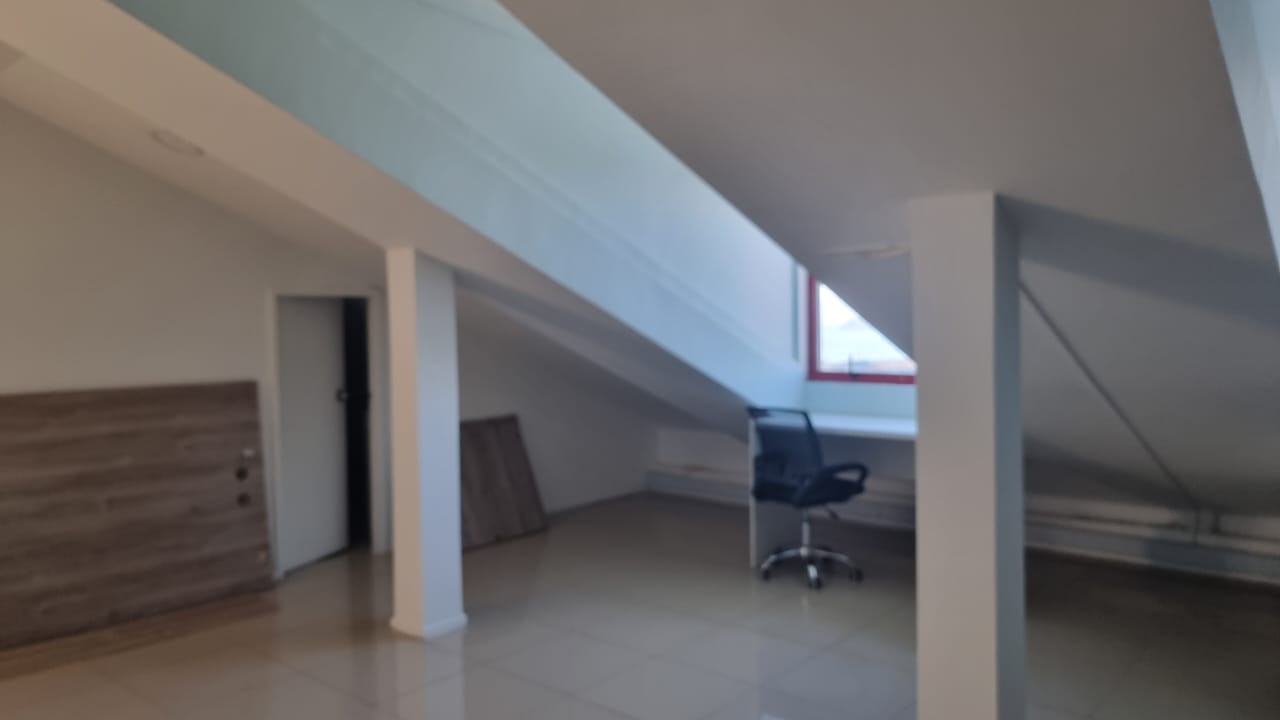 ARRIENDO - Oficina 25 m2 en Centro de Puerto Varas