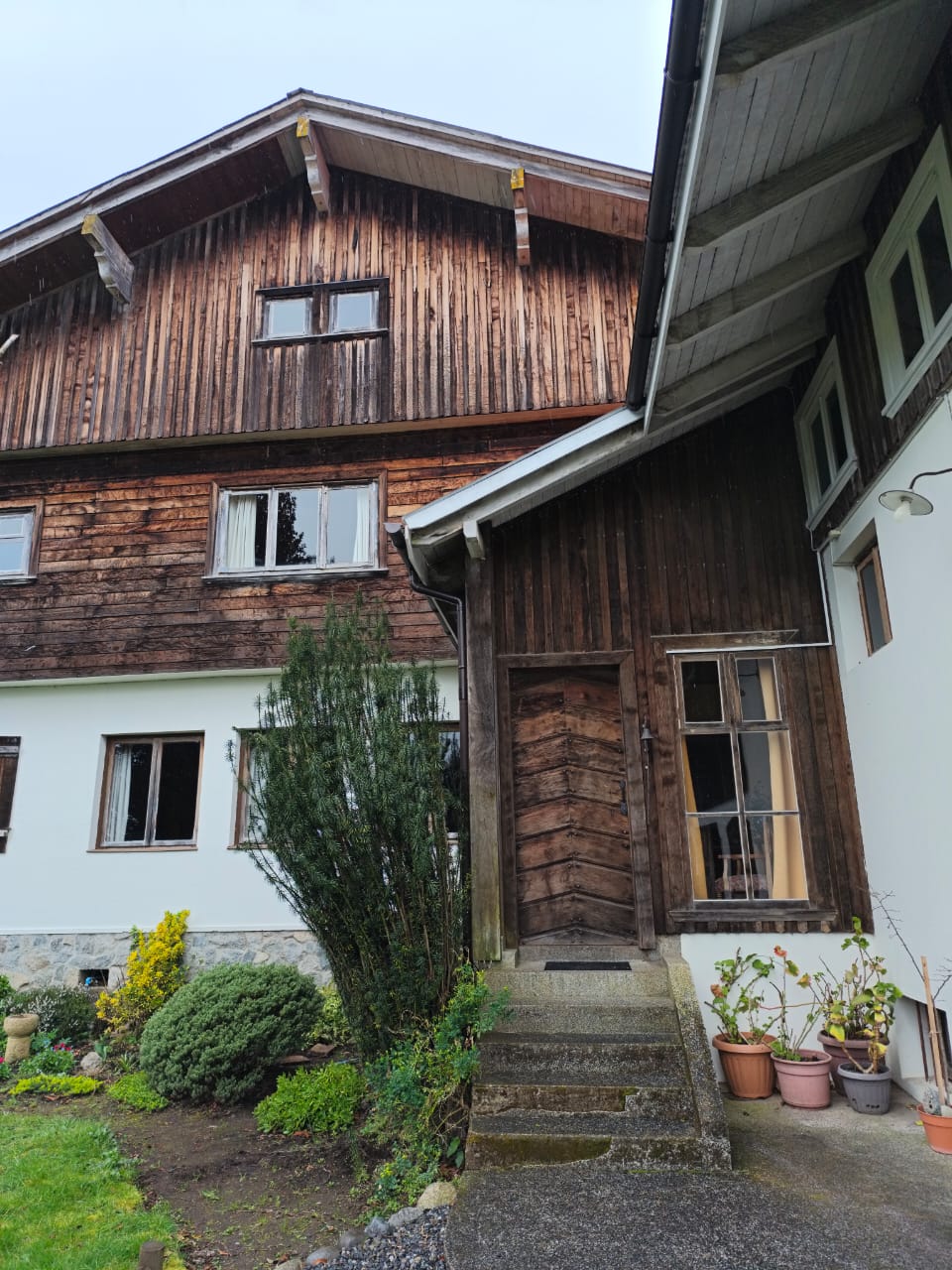 VENDO – CASA DE 3 PISOS EN PARCELA DE 1 HECTÁREA, FRUTILLAR