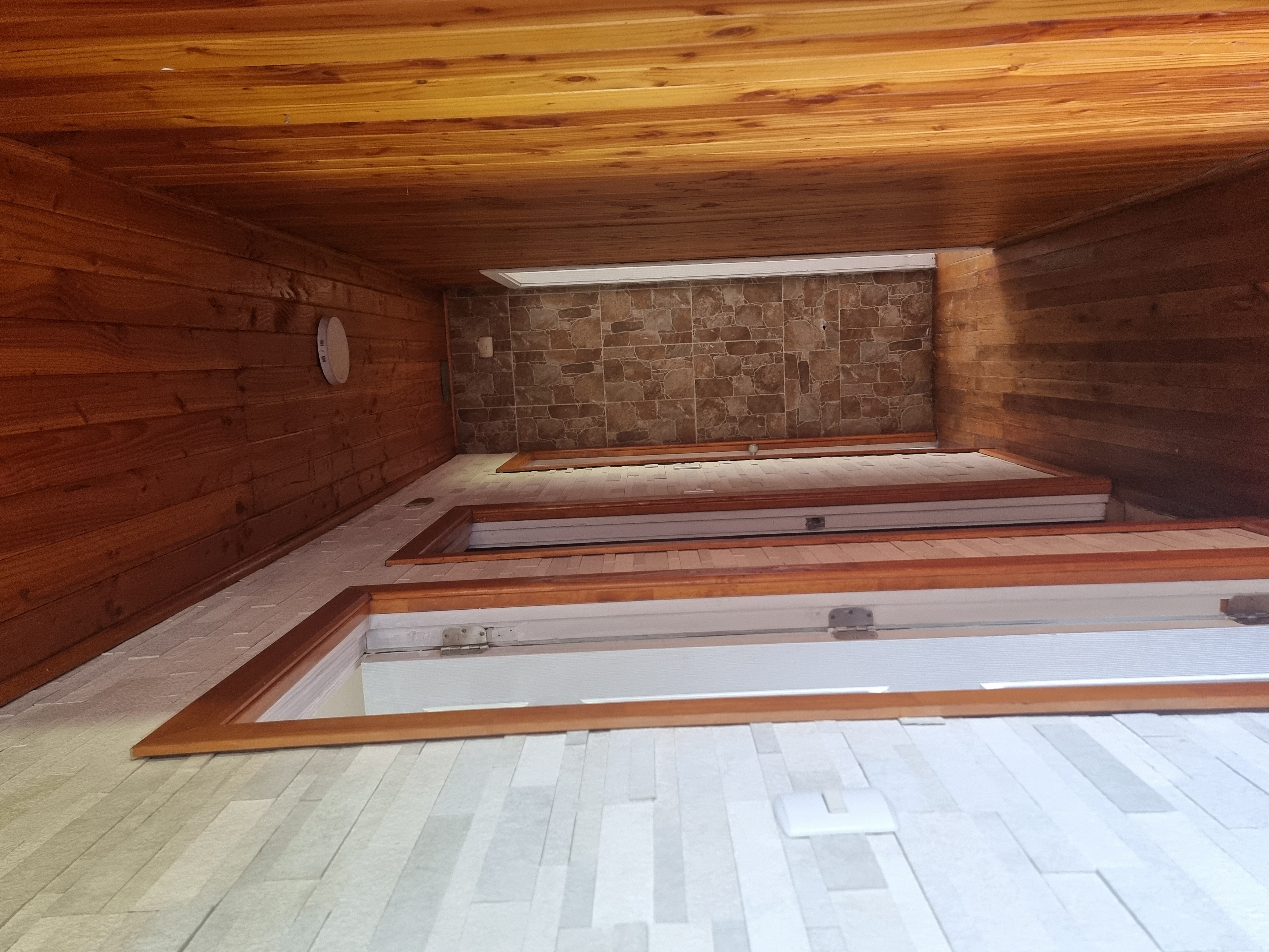 ARRIENDO - CASA EN PARCELA CONDOMINIO COLONOS DEL LAGO LLANQUIHUE