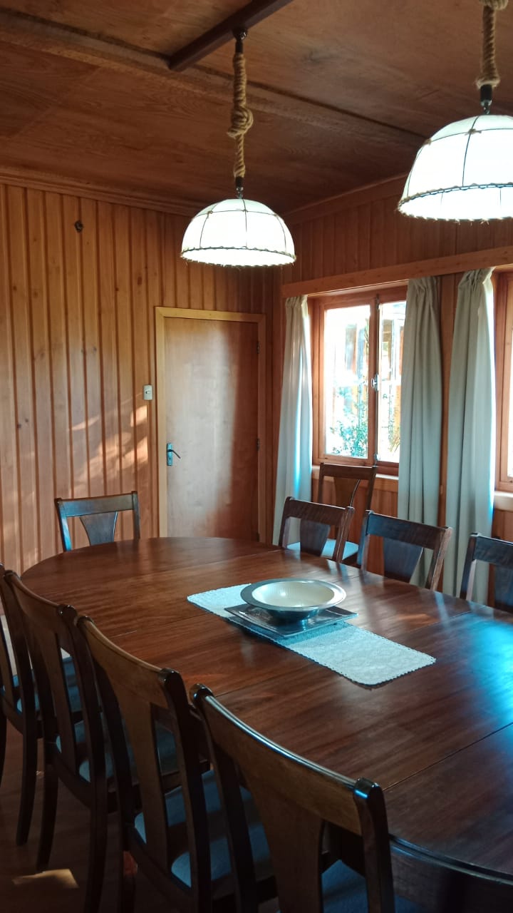 VENDO – CASA DE 3 PISOS EN PARCELA DE 1 HECTÁREA, FRUTILLAR