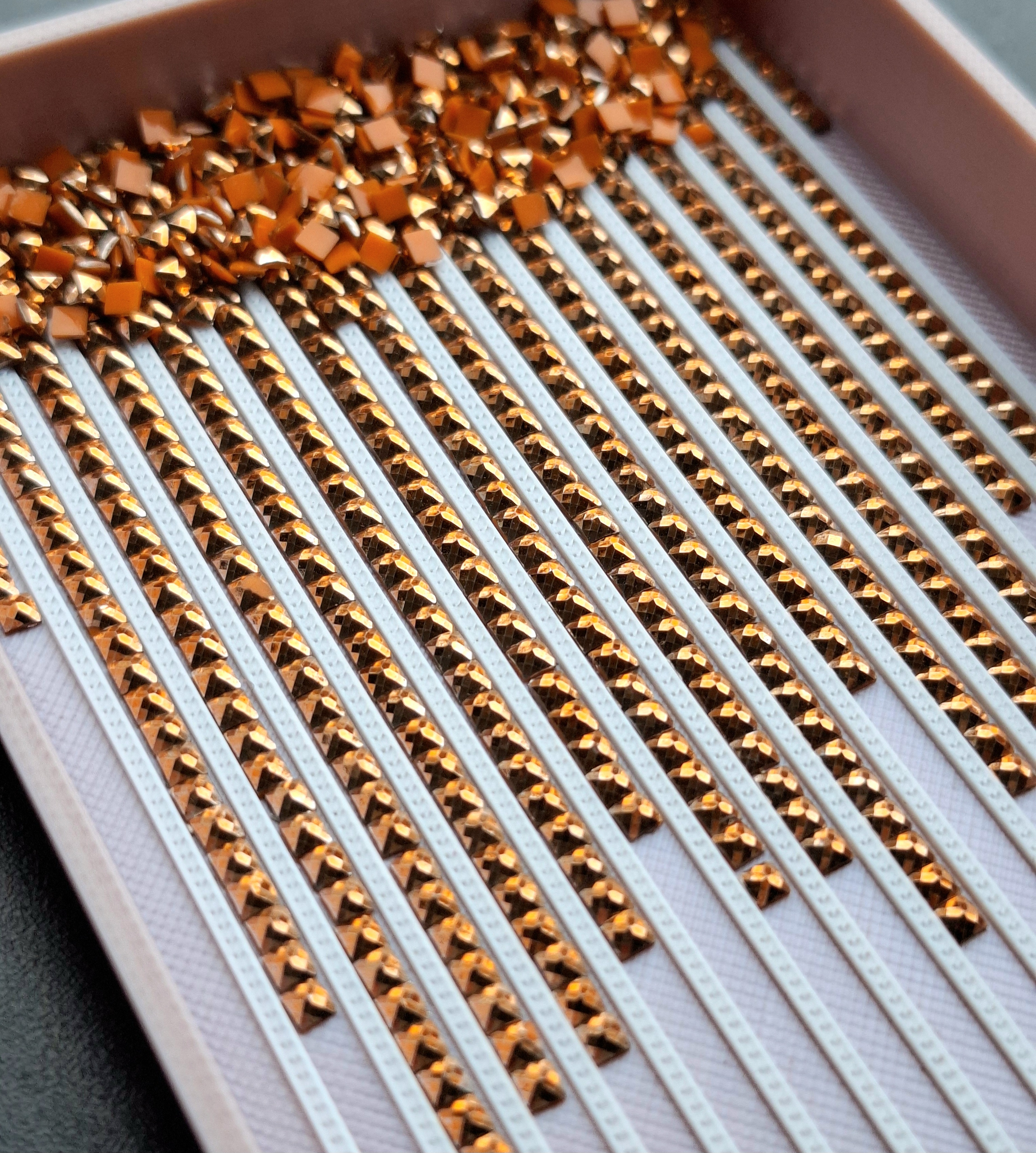 Metallic Drills Square - DMC #920 - 10 gram Bag