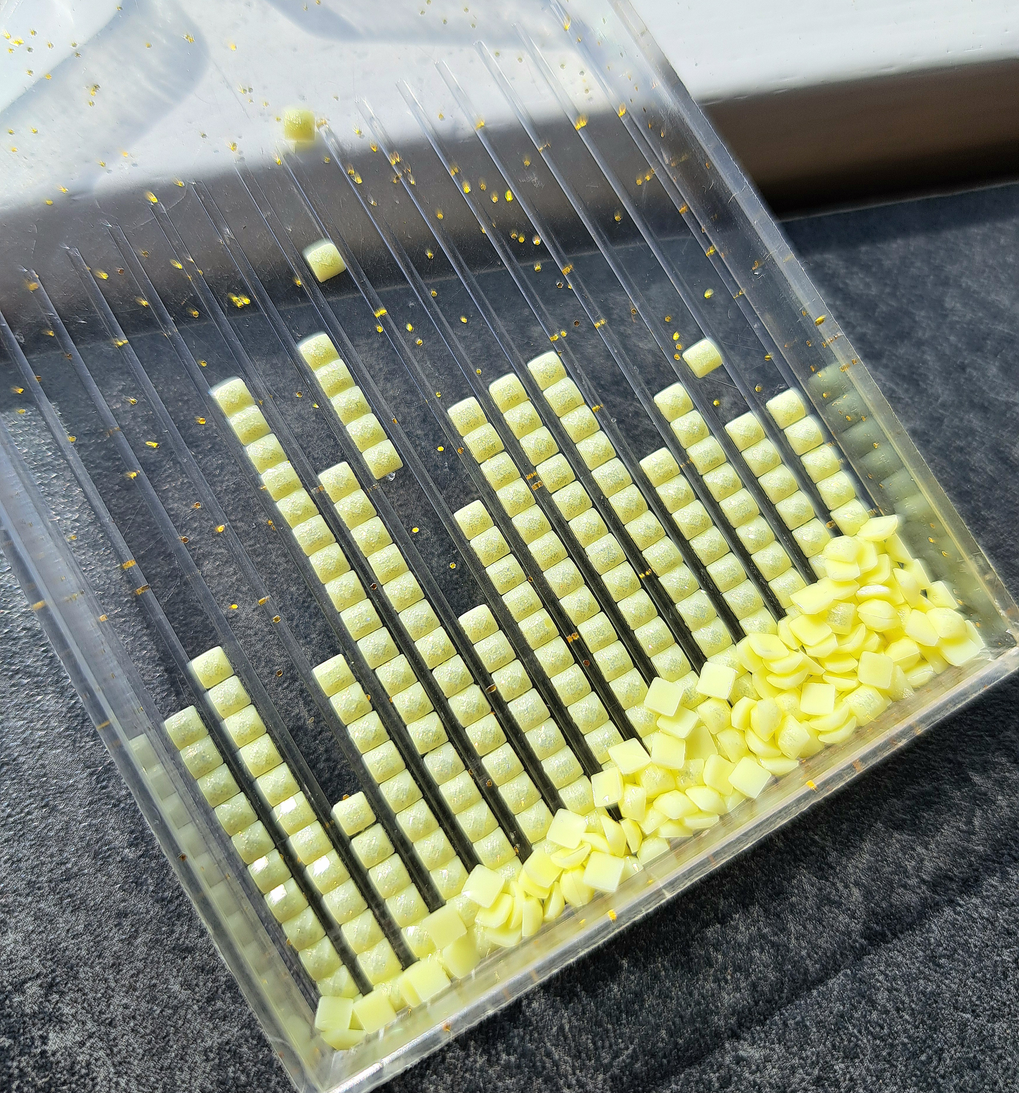 Fairydust Drills Square - DMC #3078 - 10 gram Bag