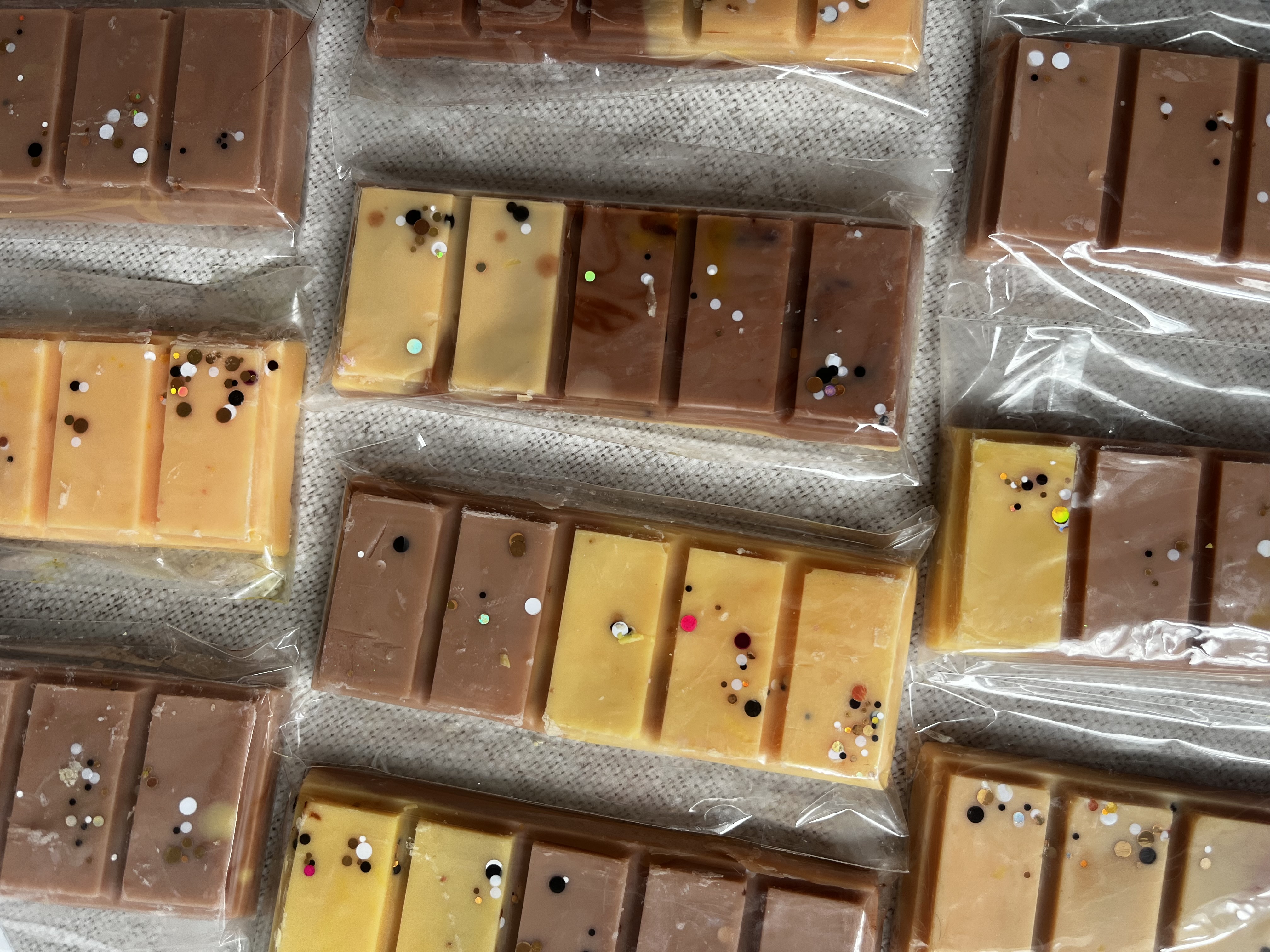 Tableta canela-naranja