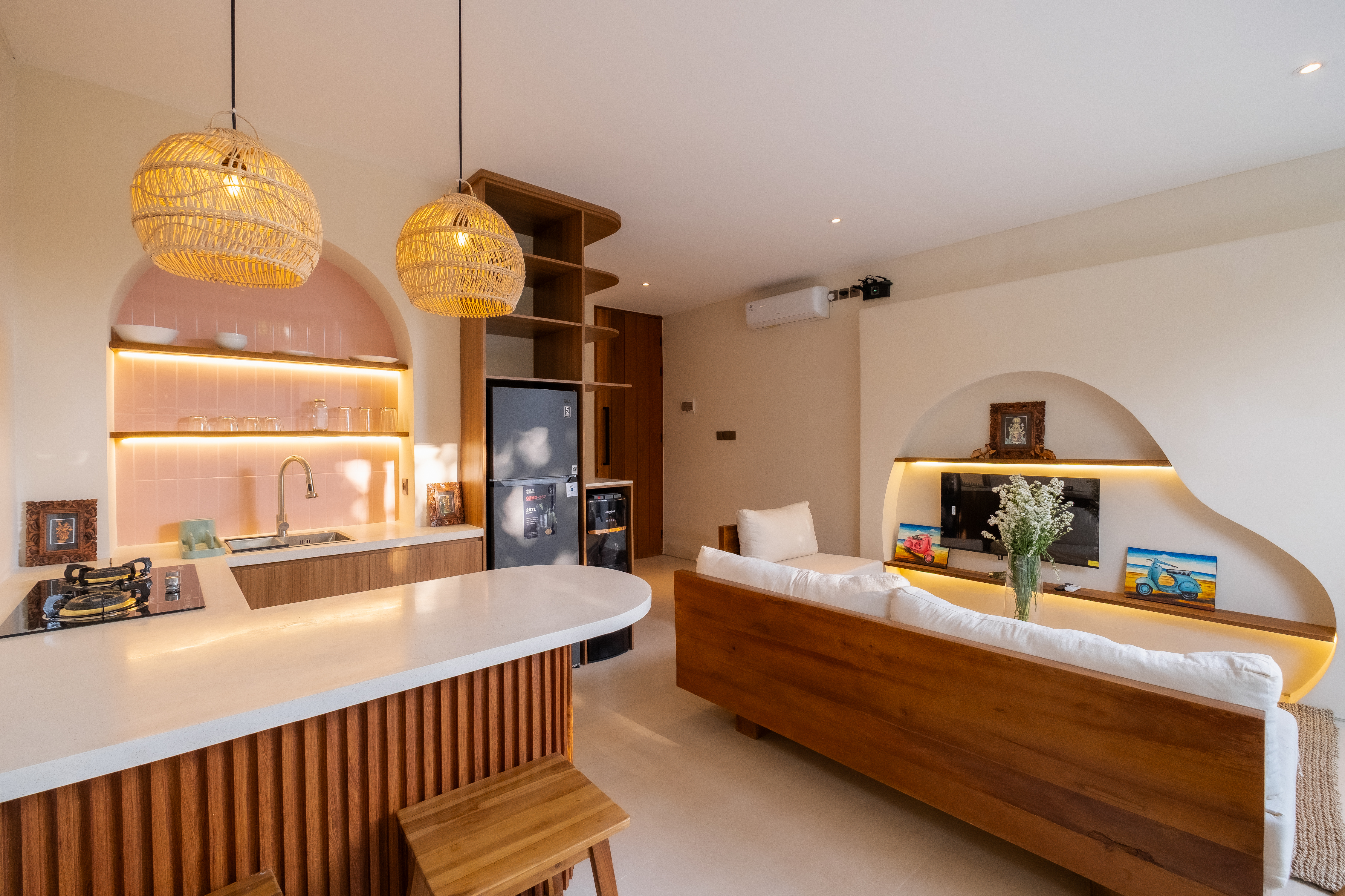 Tropical Townhouses Pererenan – 1BR Private Pool Investment Villas