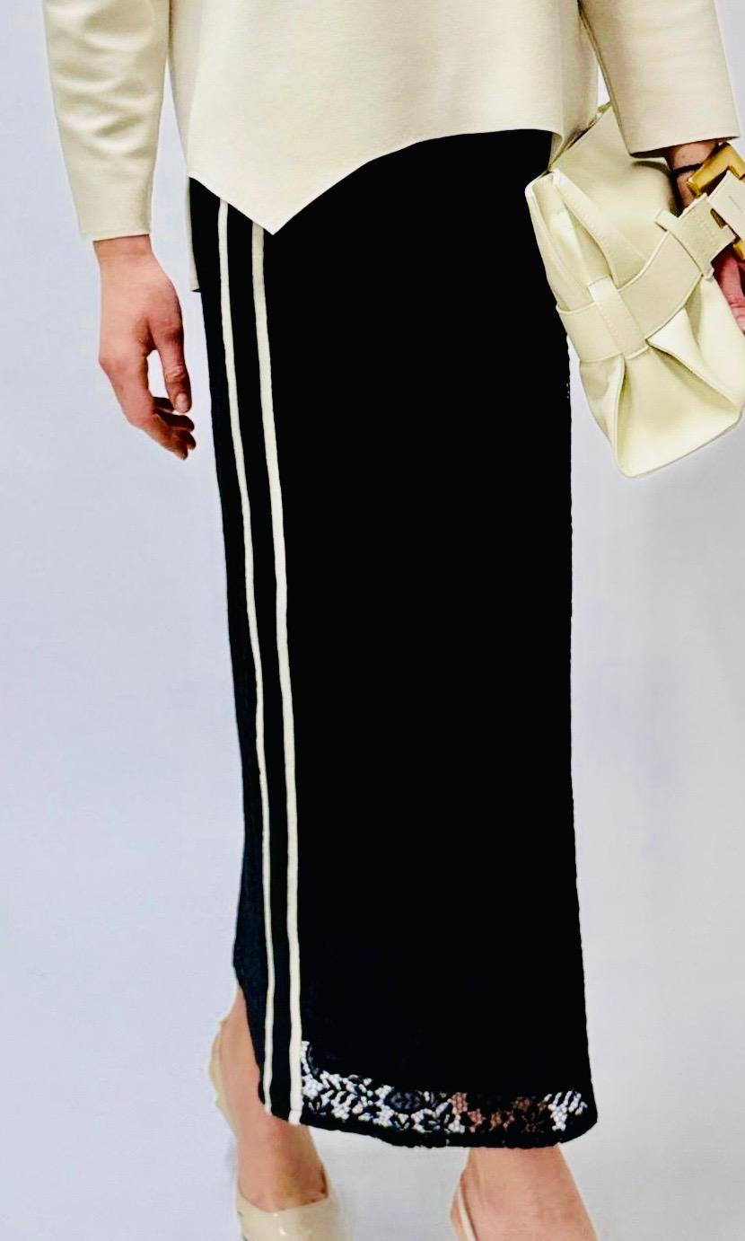 Gonna lunga in pizzo Flair, long lace Flair skirt