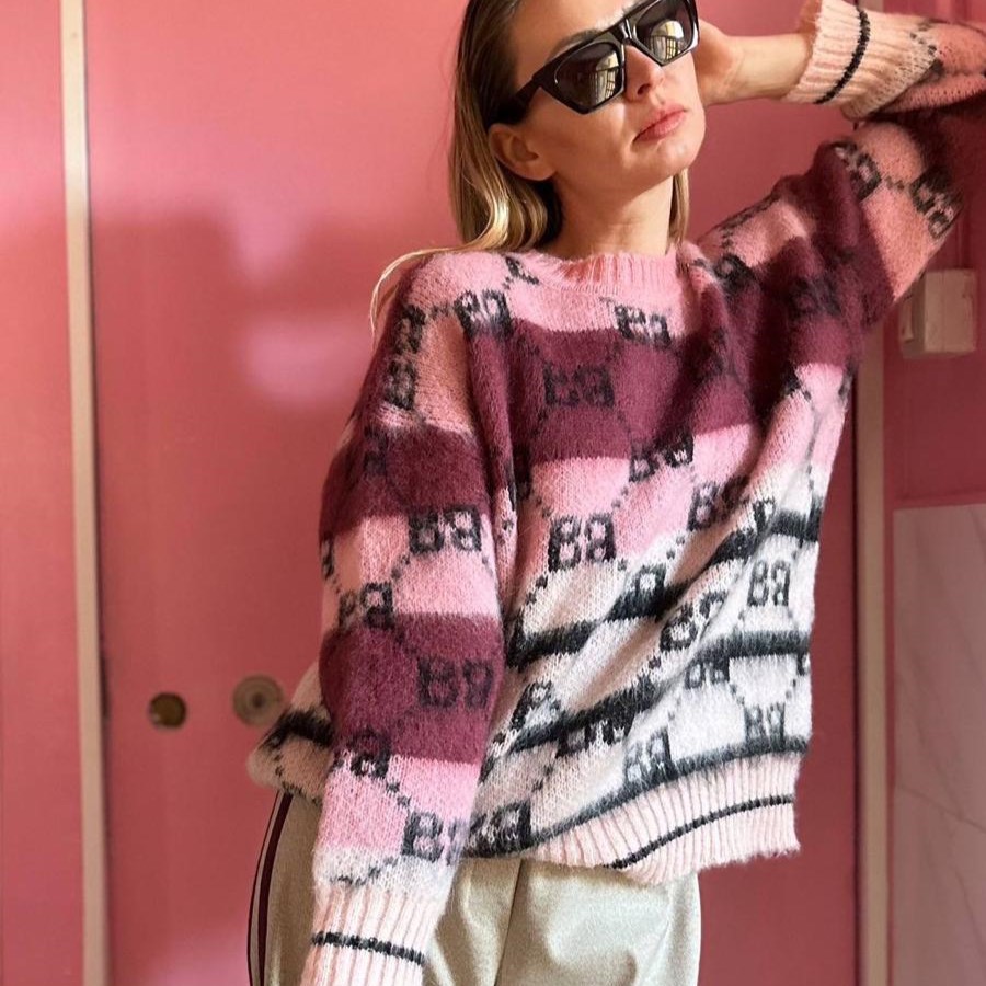 Maglione supersoft unisex midmohair fantasia, unisex supersoft midmohair sweather with pattern knitwork