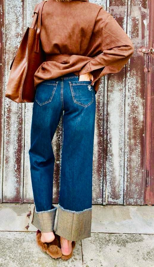 Jeans Diva da donna in cotone taglio dritto con risvolto, women Diva straight-cut cotton  jeans with cuffs