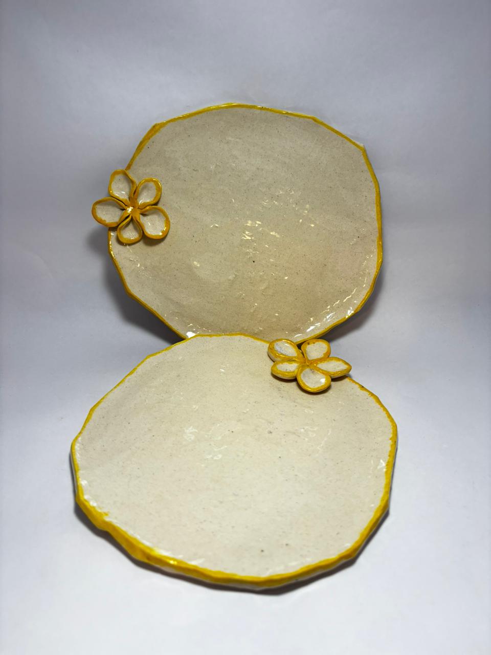 Mellow Yellow Plates