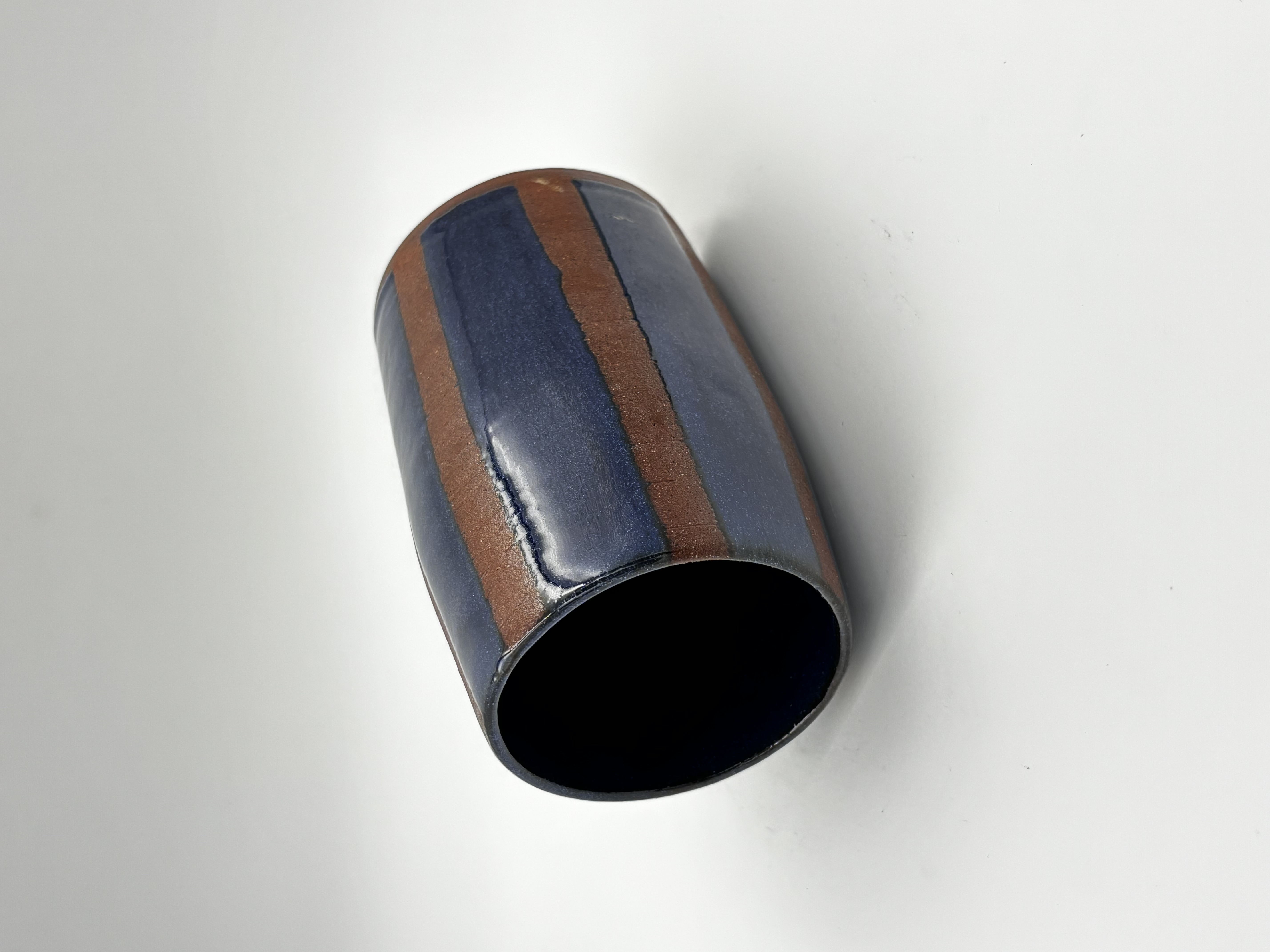 Terra Pen Stand