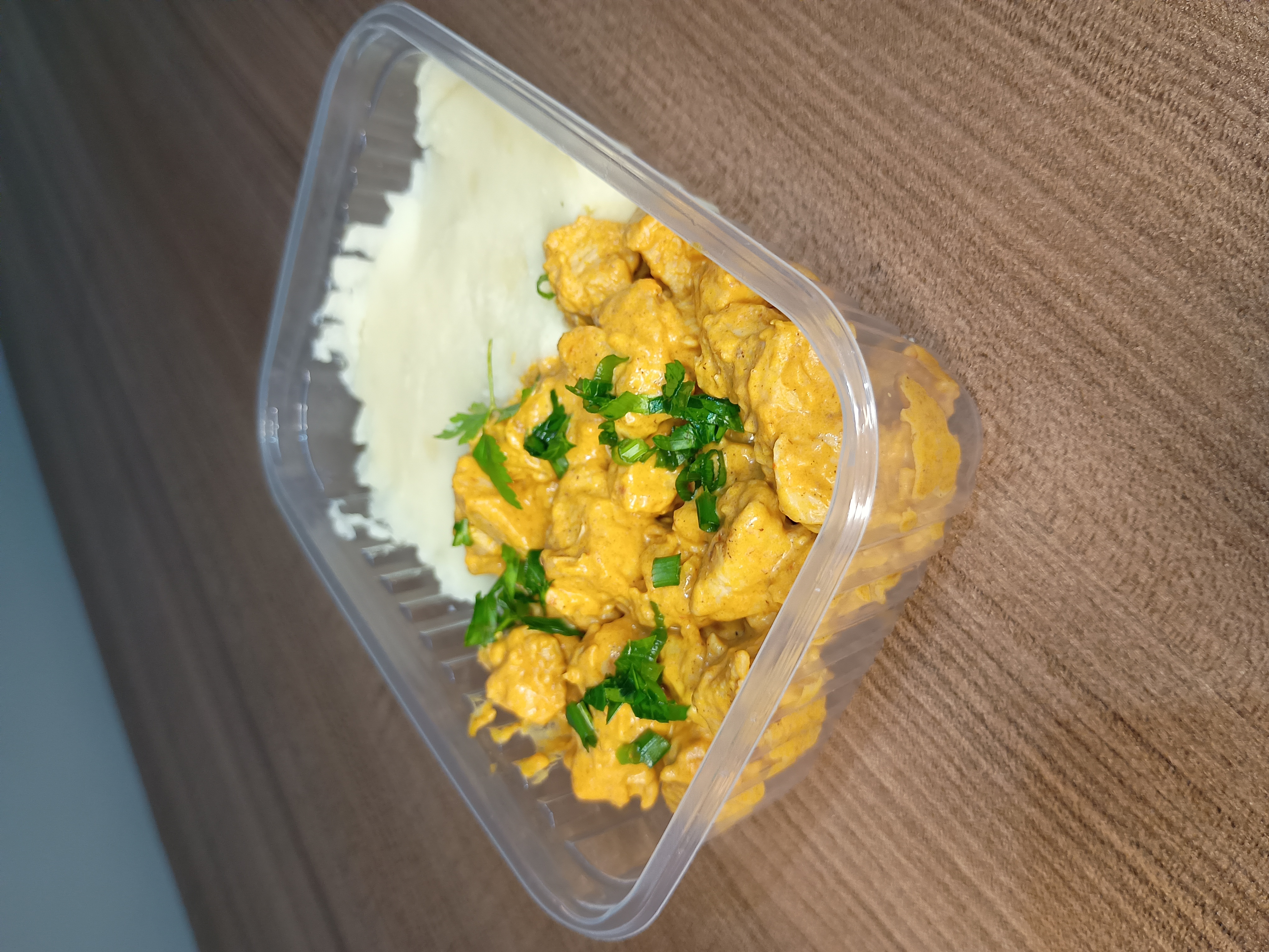 Frango em Cubos ao molho Curry Tradicional