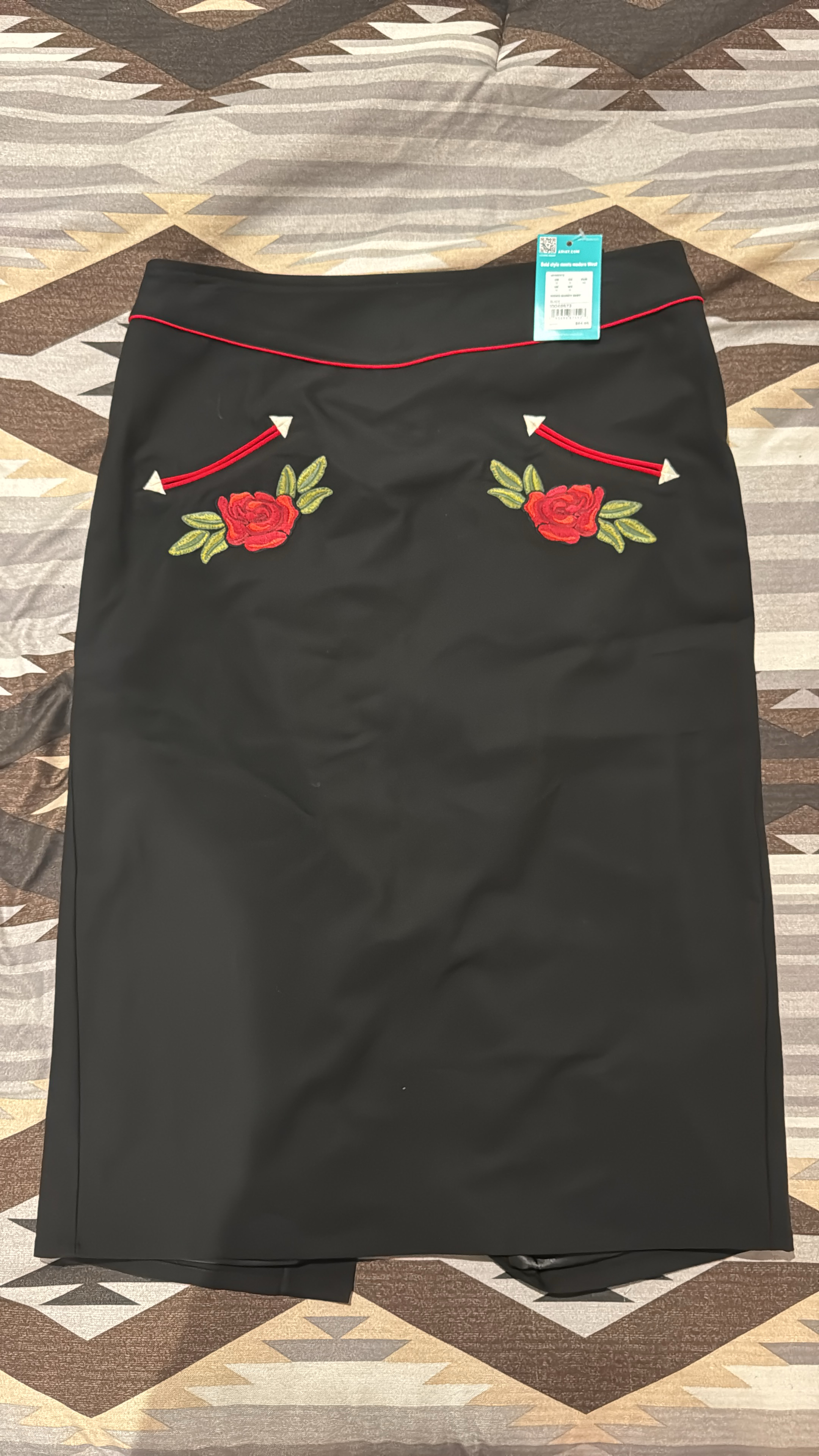 NWT Ariat x Rodeo Quincy Skirt - Size 10