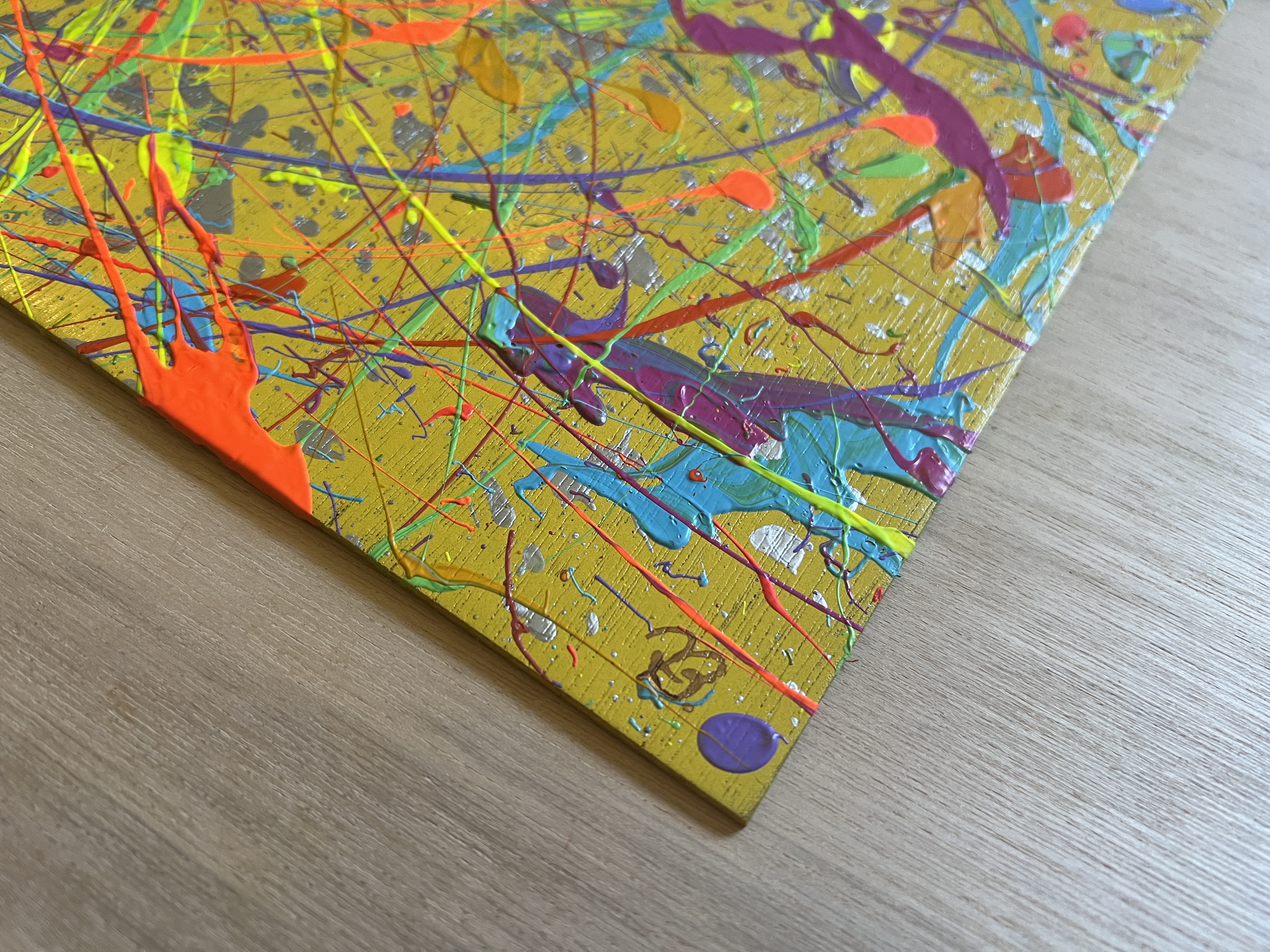 50k+ Series - BENJIMAS LIT POLY CHROMATIC - 15.006