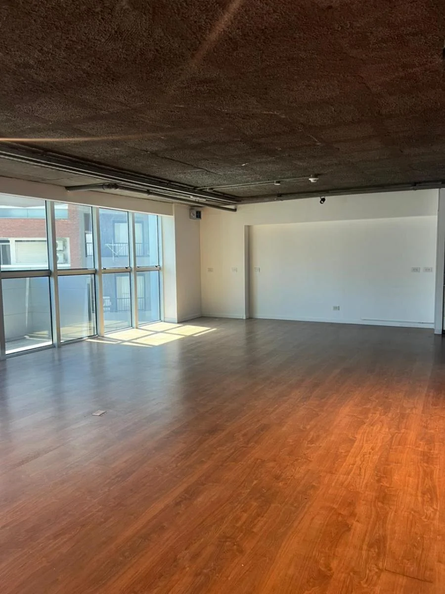 Gran oficina comercial en nueva cordoba 