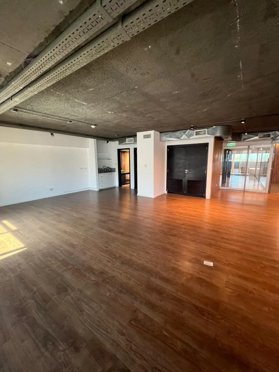 Gran oficina comercial en nueva cordoba 