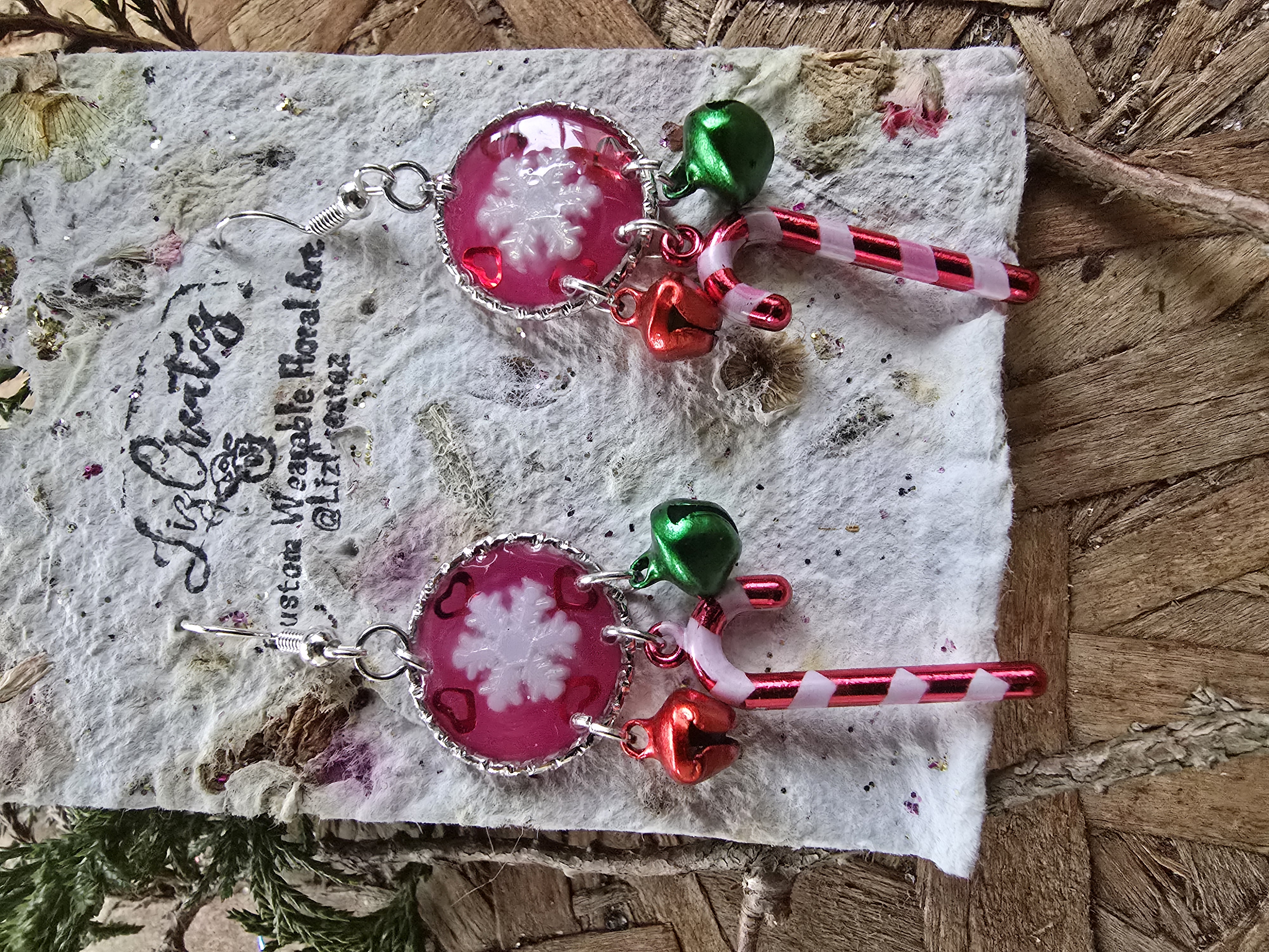Jingle All the Way – Candy Cane & Snowflake Earrings
