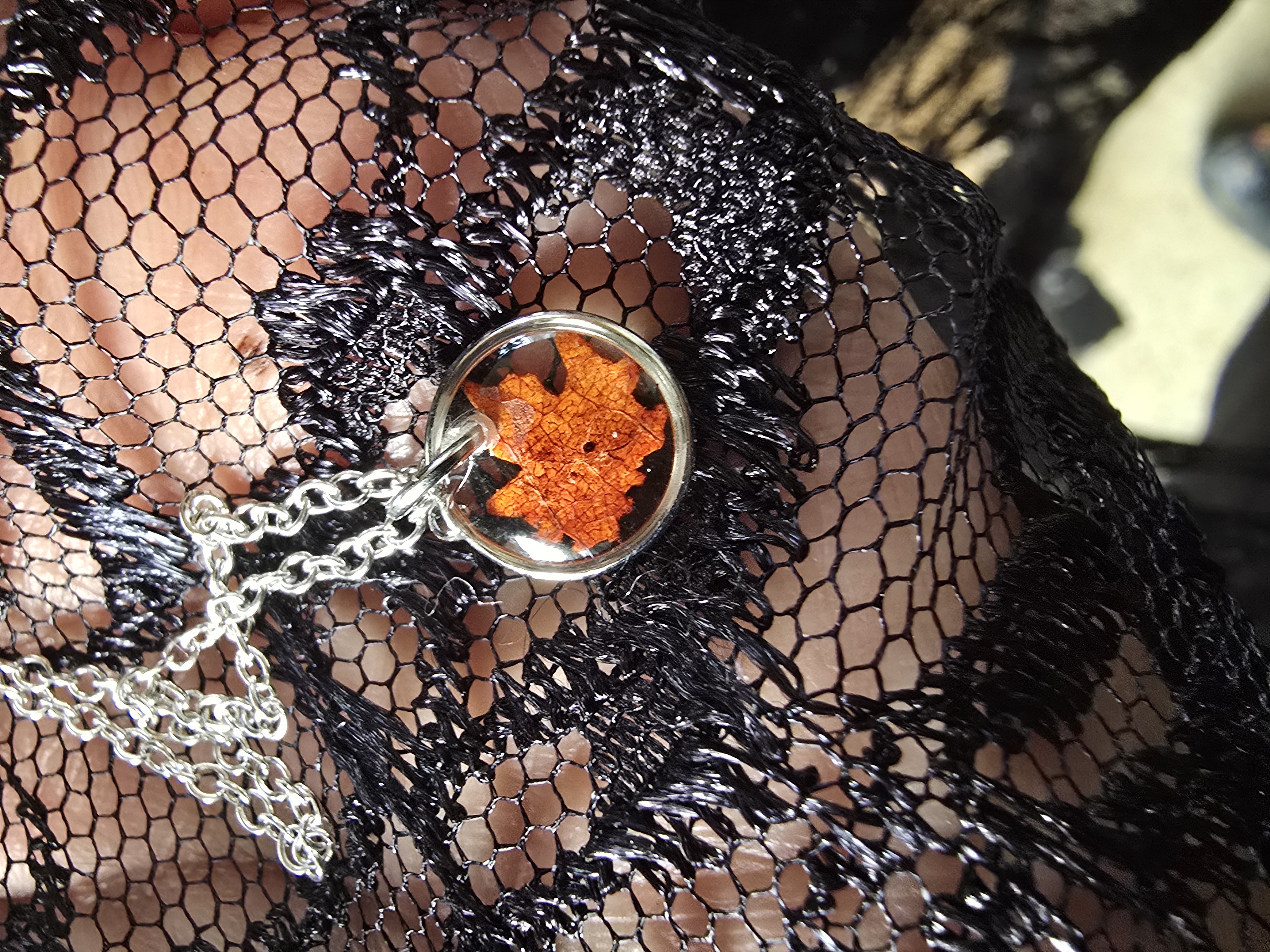 Mini Necklace with Tiny Maple Leaf