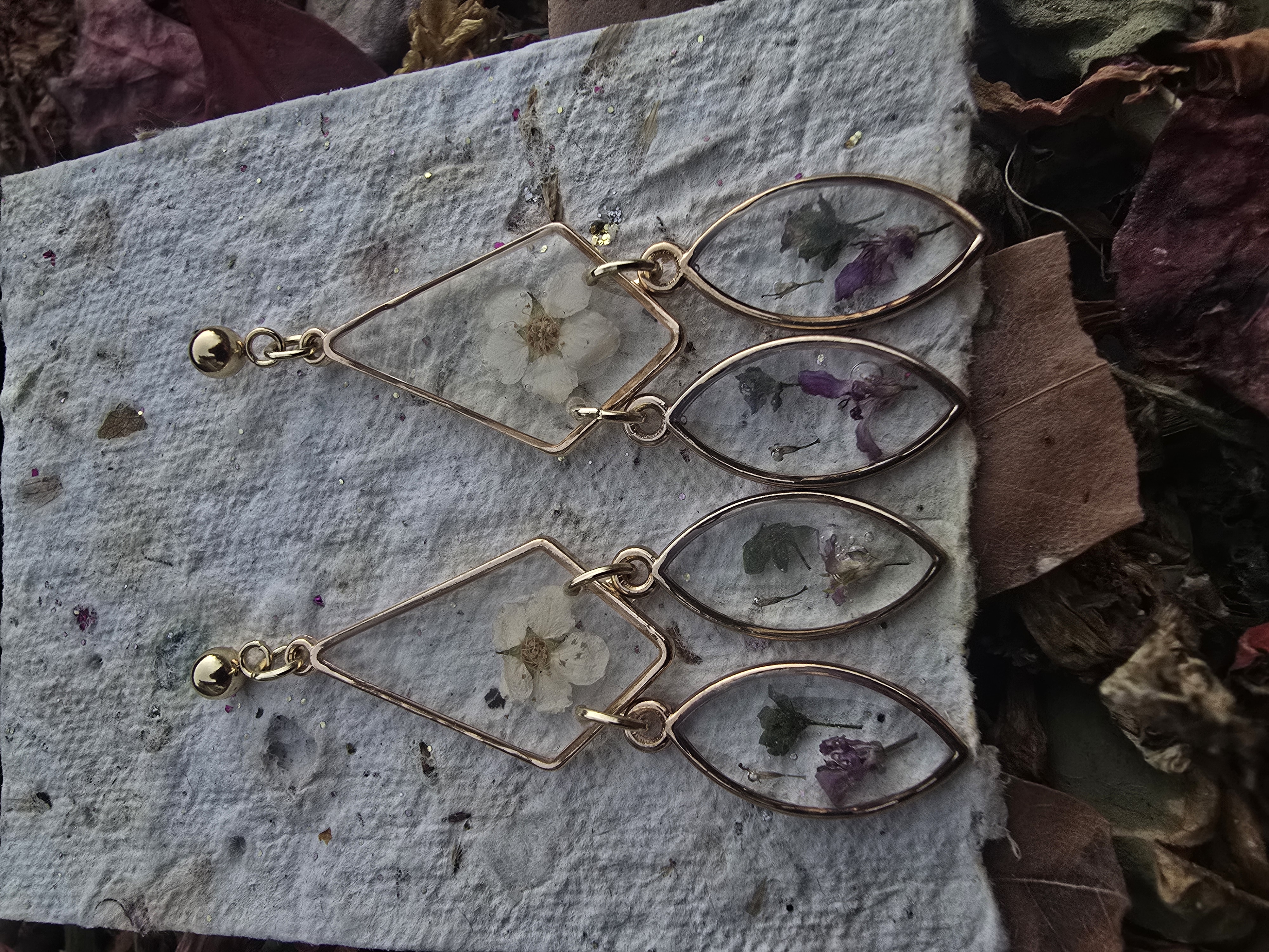 Stud Dangle Earrings with Mini Flowers Encased