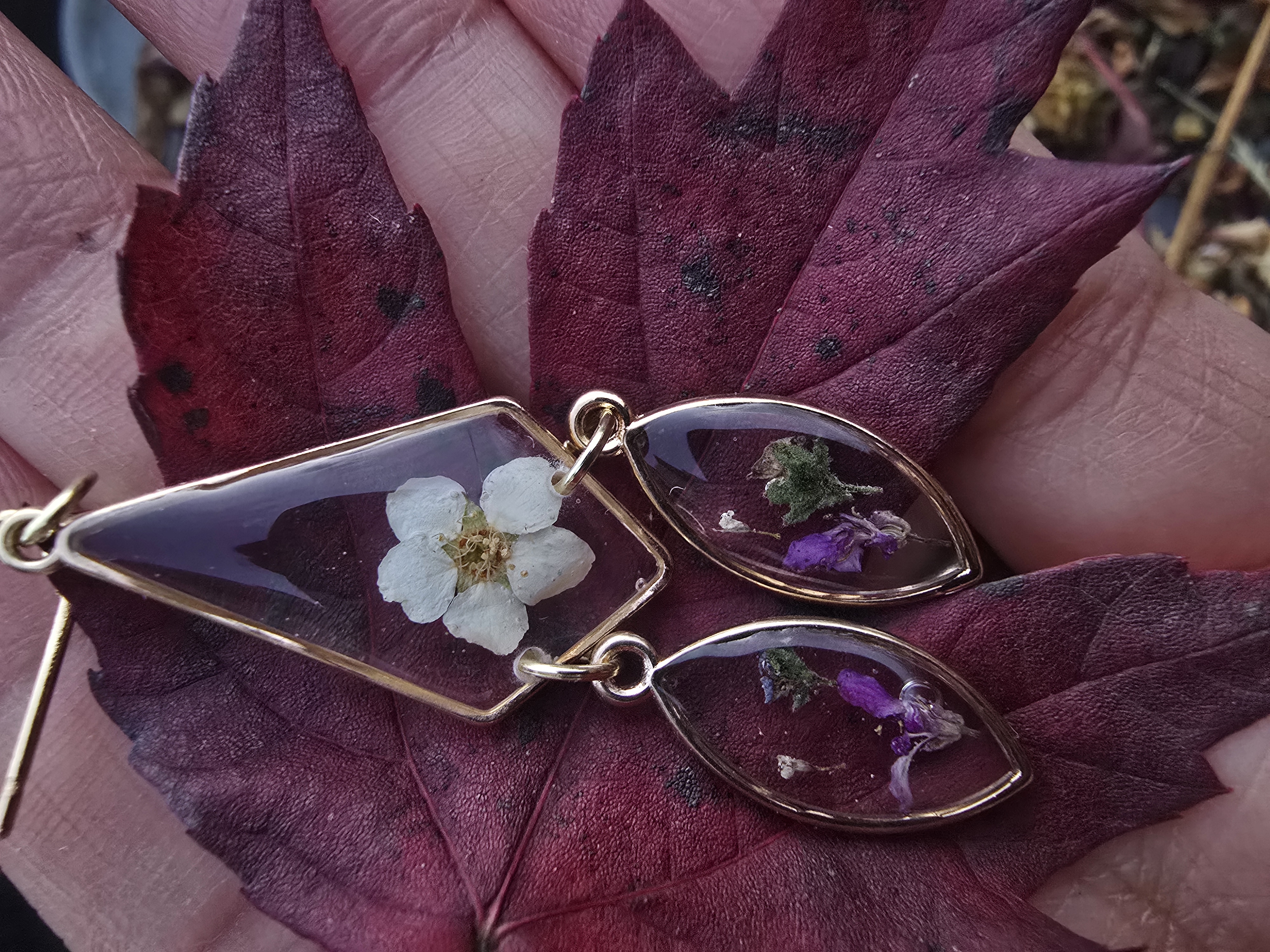 Stud Dangle Earrings with Mini Flowers Encased