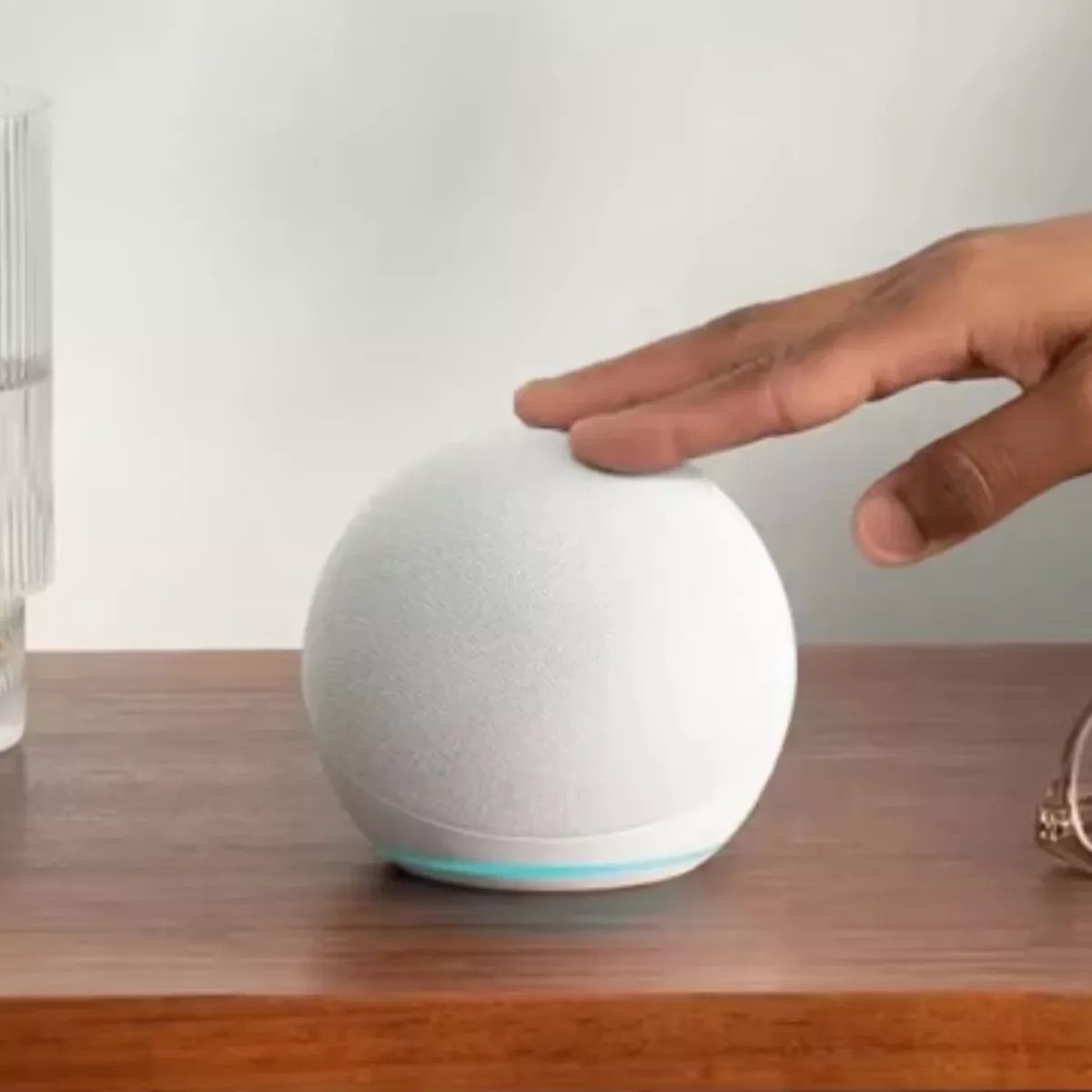 Altavoz inteligente Amazon Echo Dot (4ª generación)