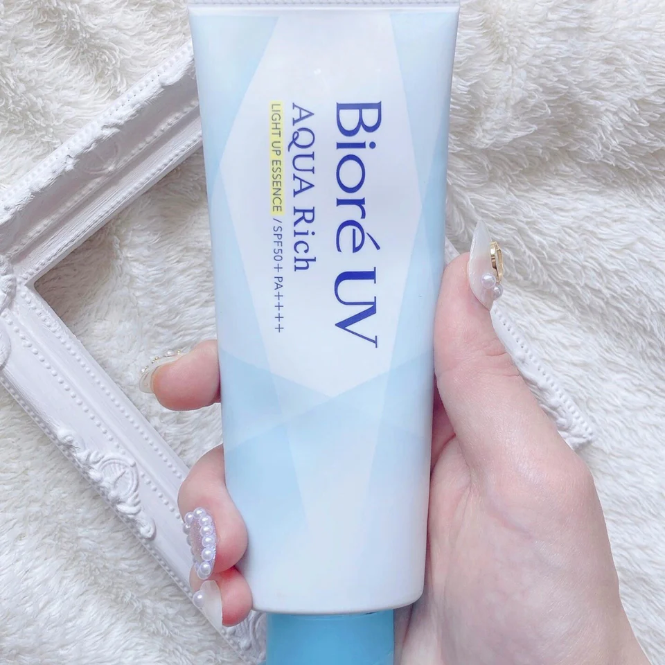 Kao Biore UV Aquarich Sunscreen Light Up Essence Cream (70 g) SPF50+ / PA++++