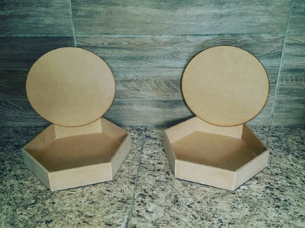 CAJA EXAGONAL CON BAKING