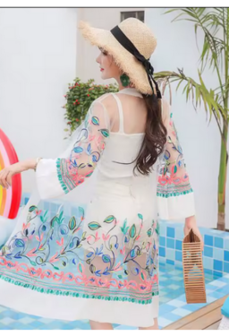 Salida de playa colorida