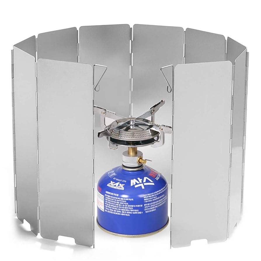 Portable Windshield for Travel Cooking