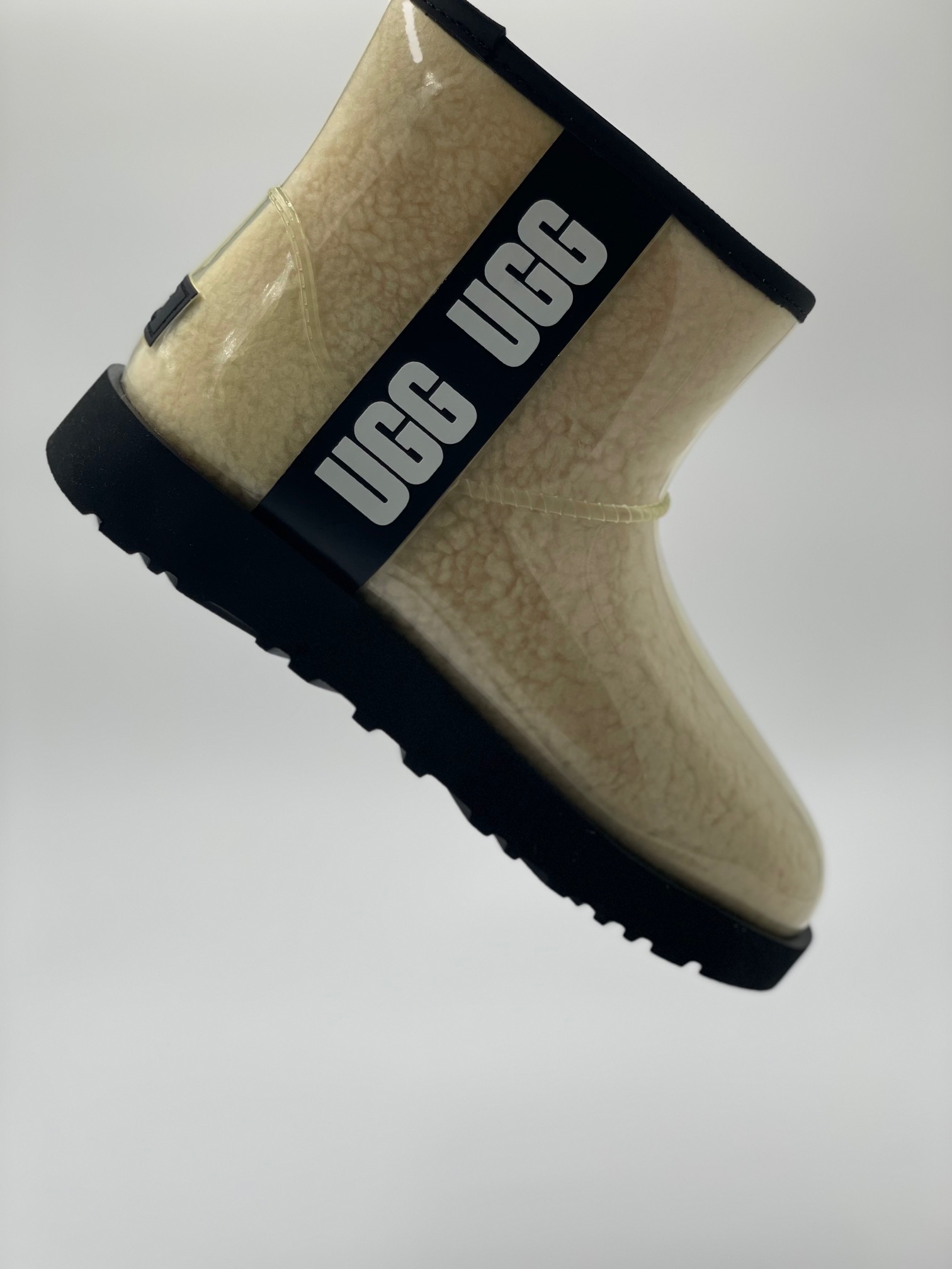 Botte UGG courte beige