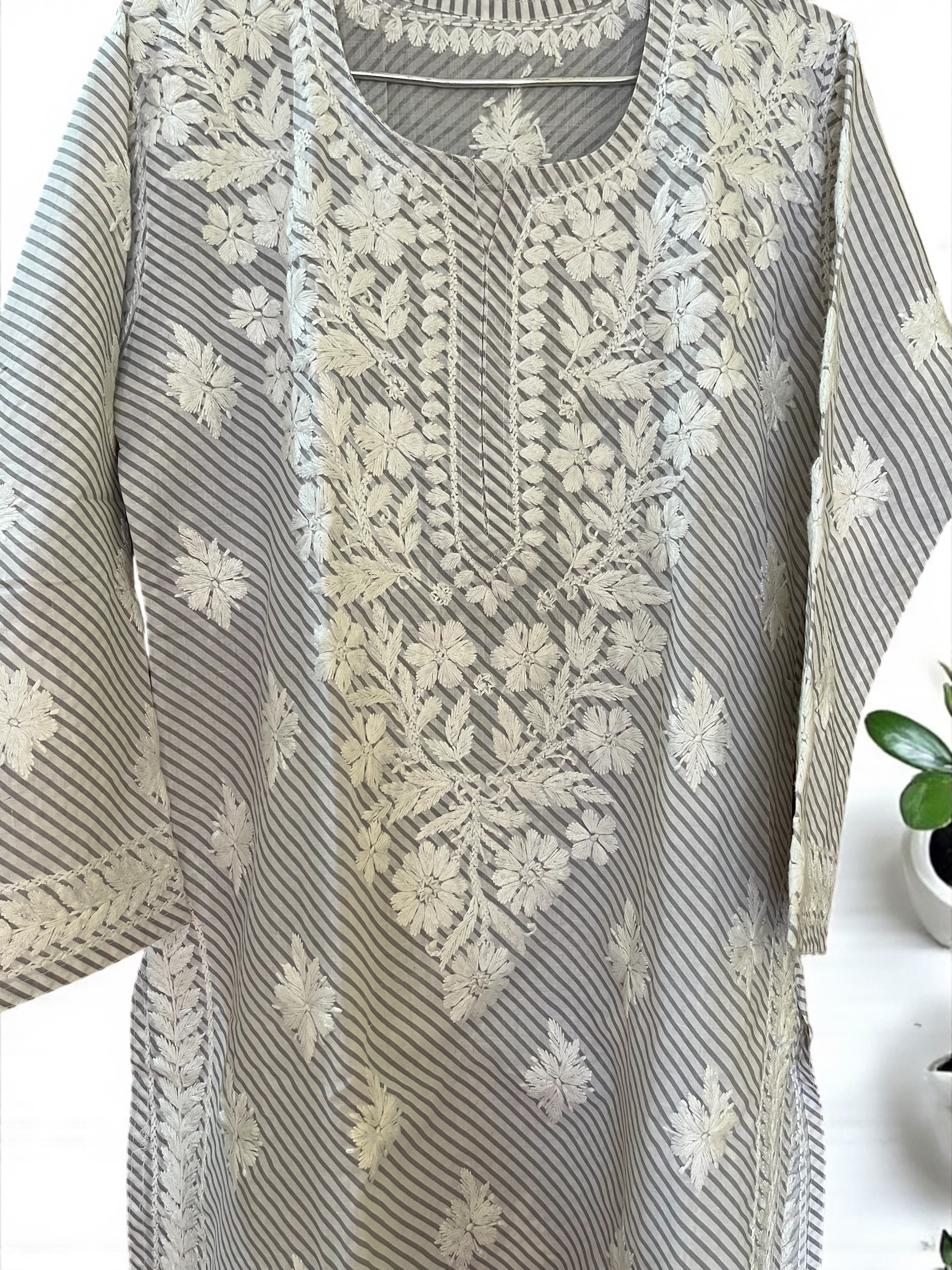 Embroidered Cotton Kurta Set Lucknowi Embroidery 