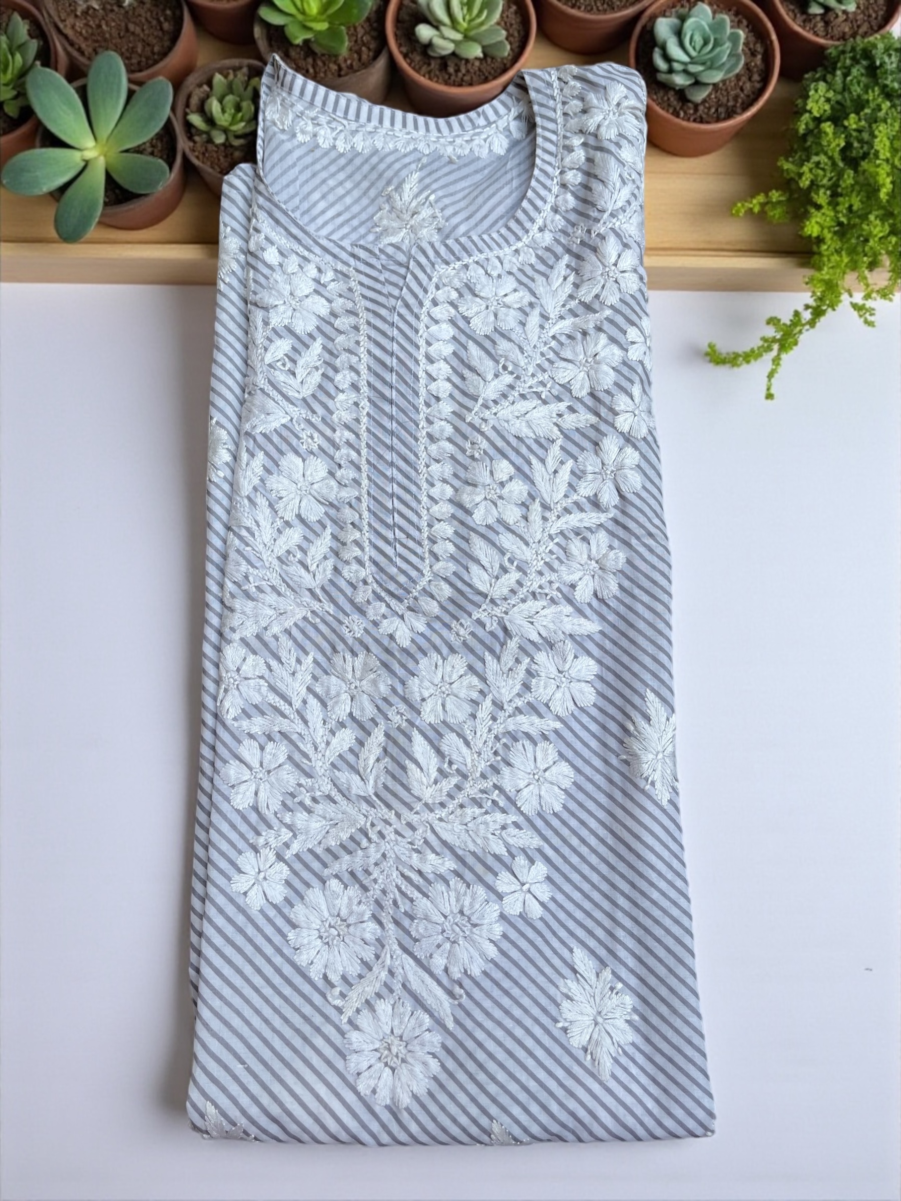 Embroidered Cotton Kurta Set Lucknowi Embroidery 